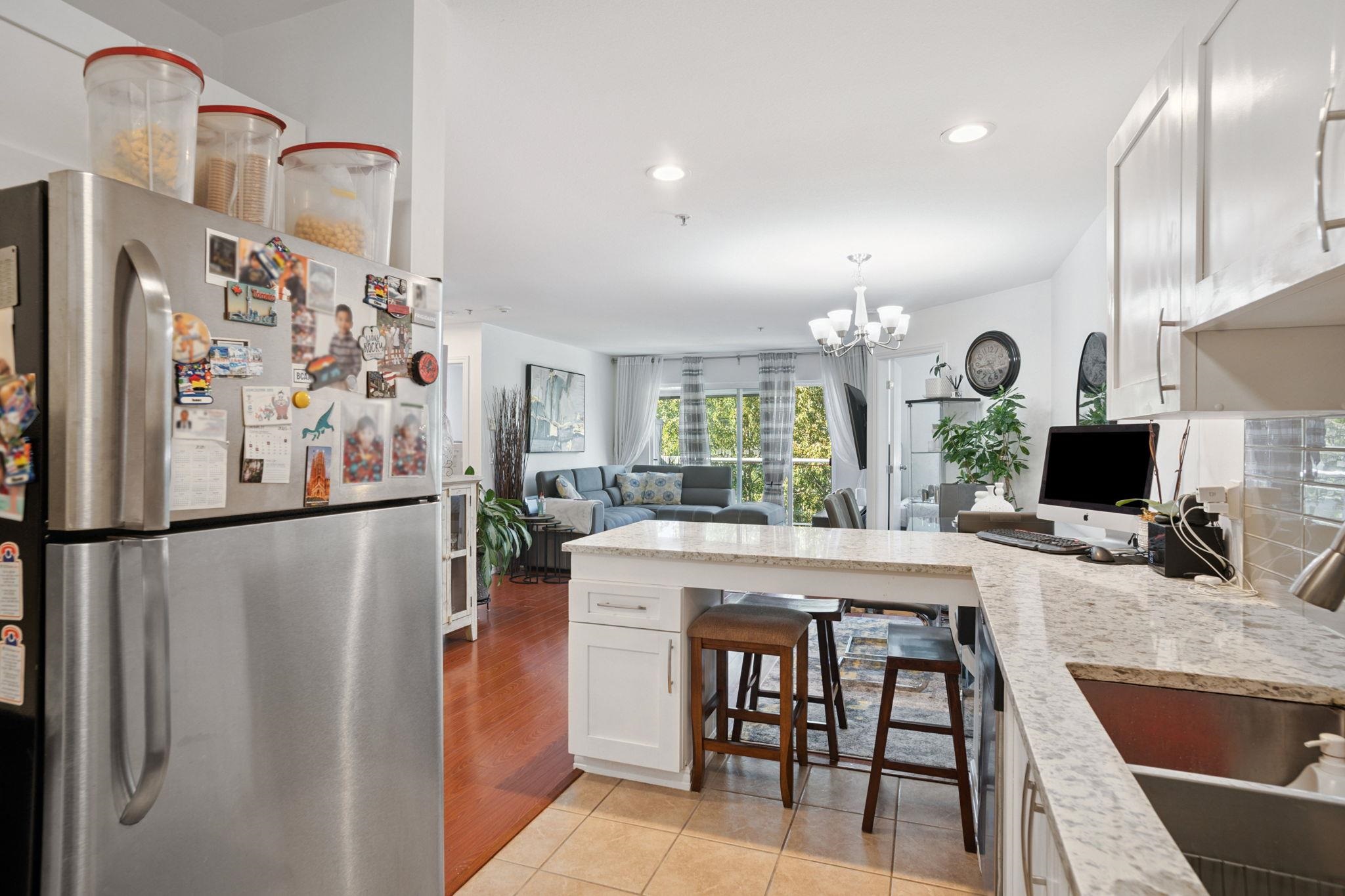 402 2983 CAMBRIDGE STREET Unit: 402