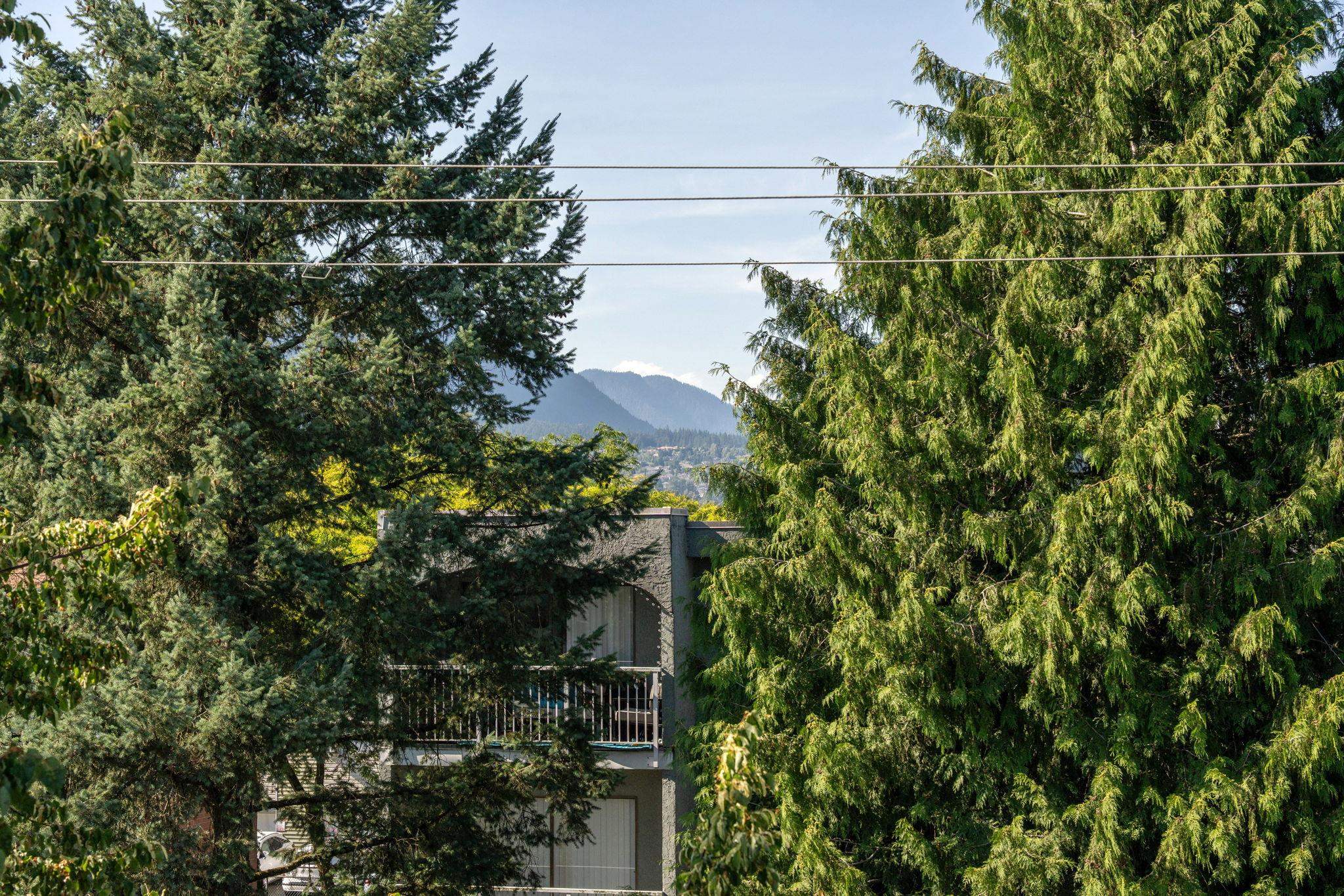 402 2983 CAMBRIDGE STREET Unit: 402