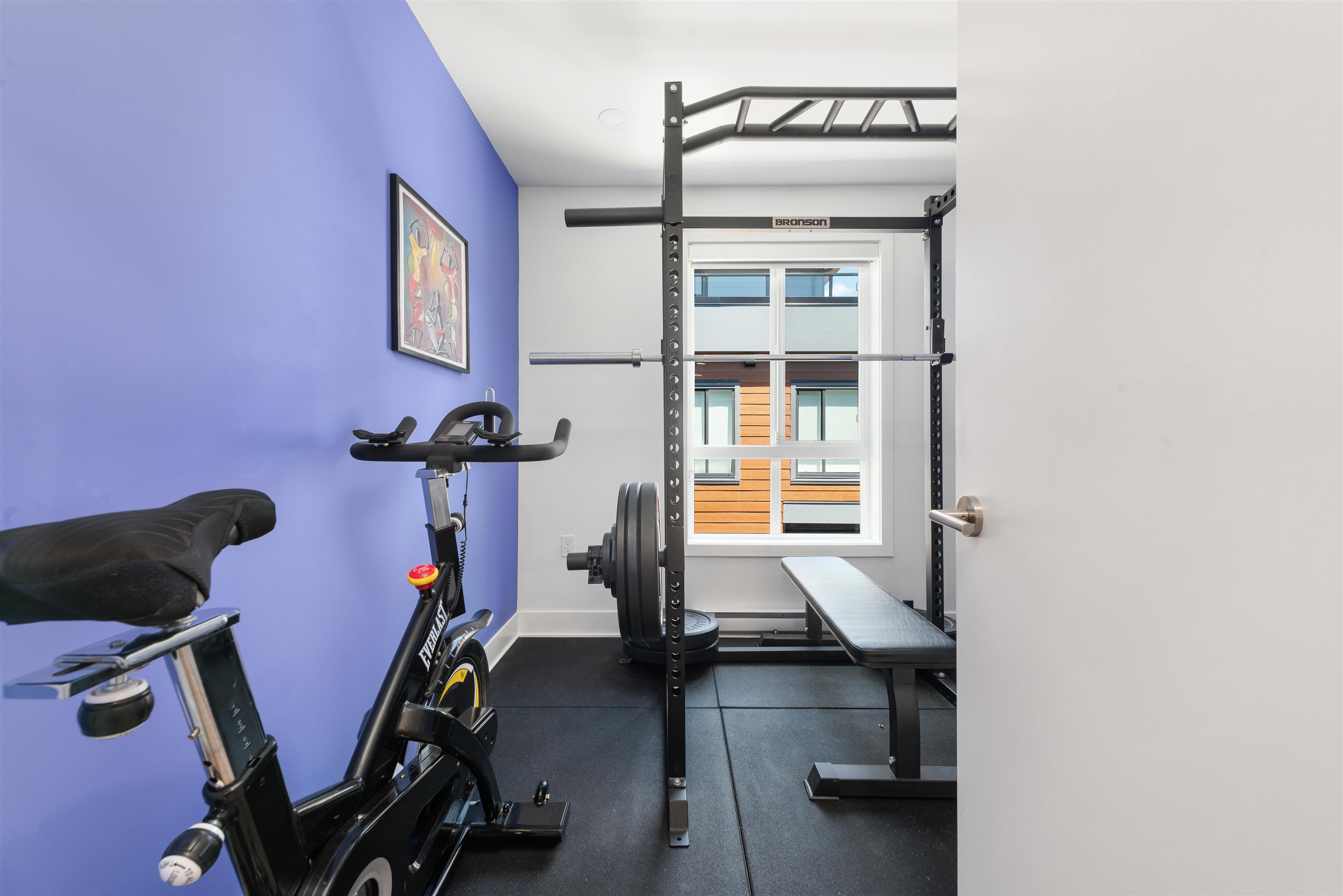 215 37808 THIRD AVENUE Unit: 215