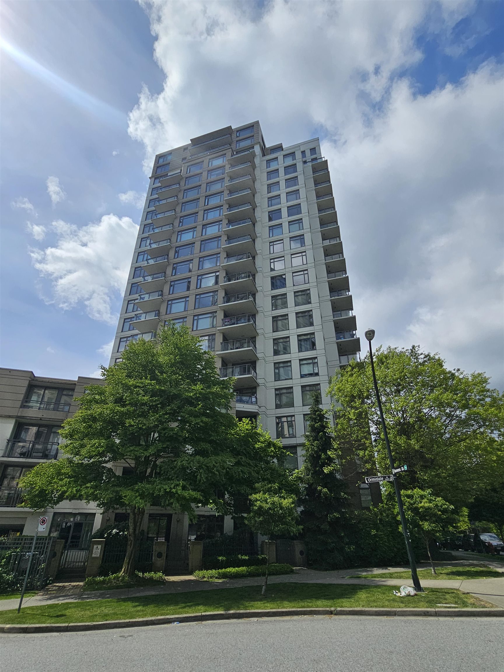 905 3660 VANNESS AVENUE Unit: 905