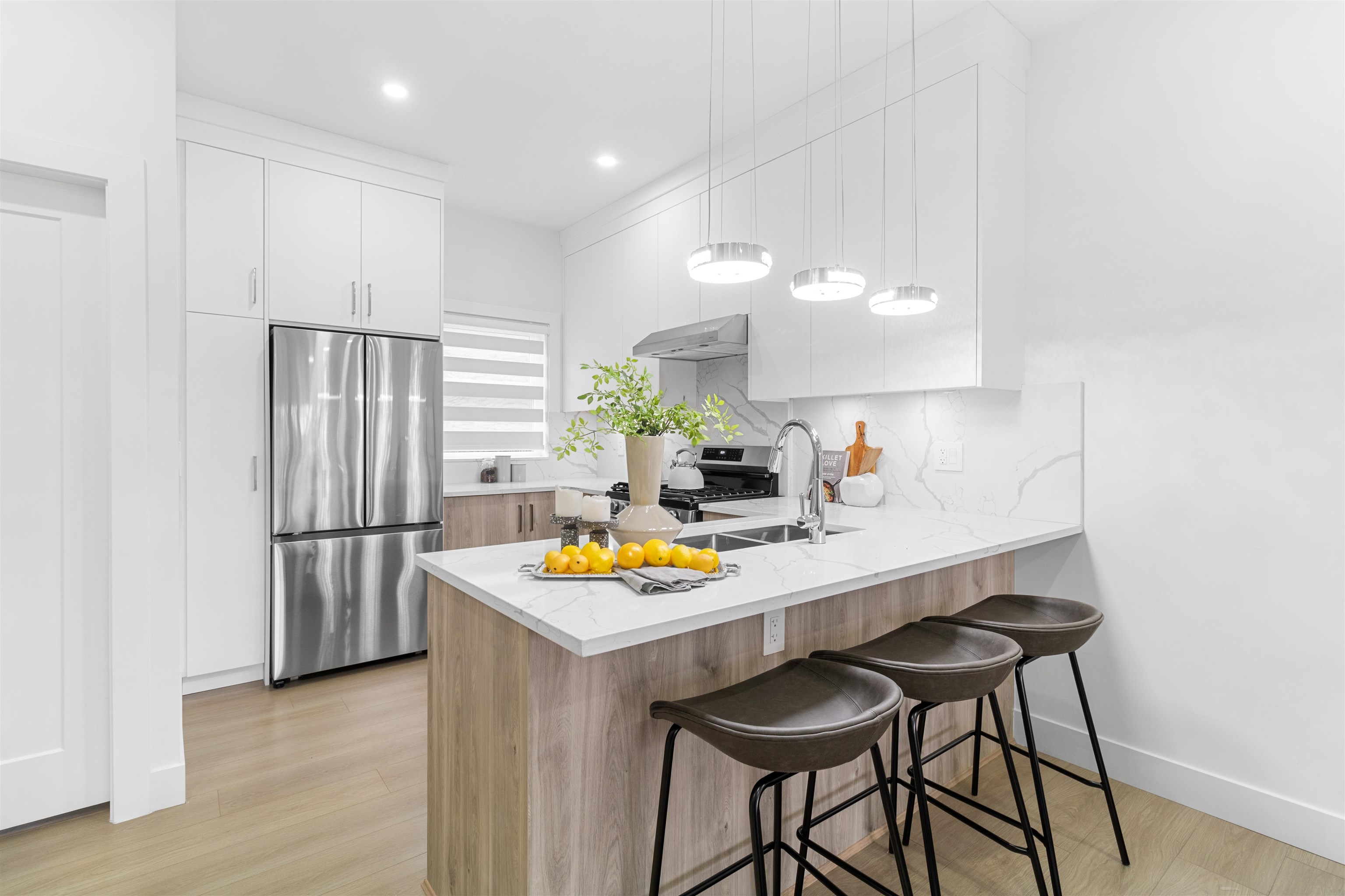 1 22551 WESTMINSTER HIGHWAY Unit: 1