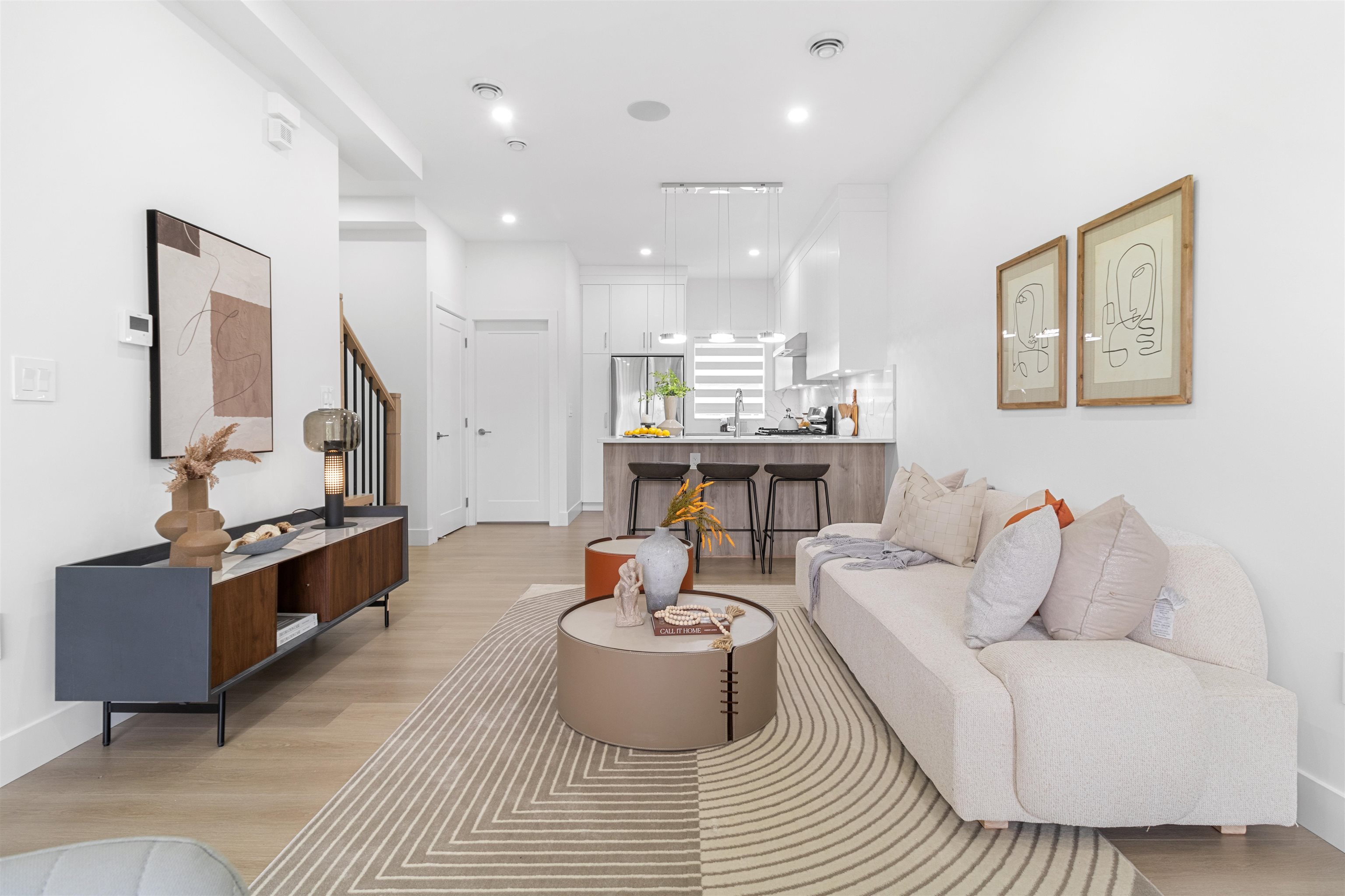 1 22551 WESTMINSTER HIGHWAY Unit: 1