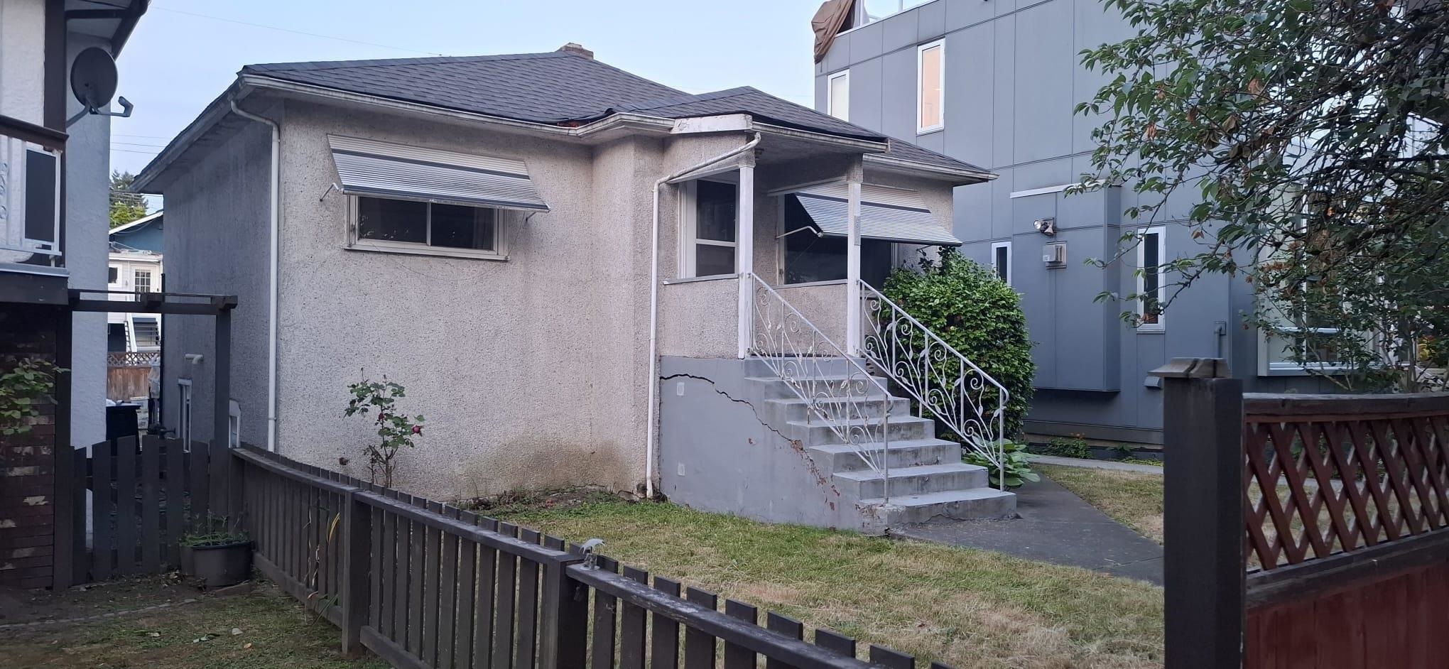 4974 PRINCE ALBERT STREET