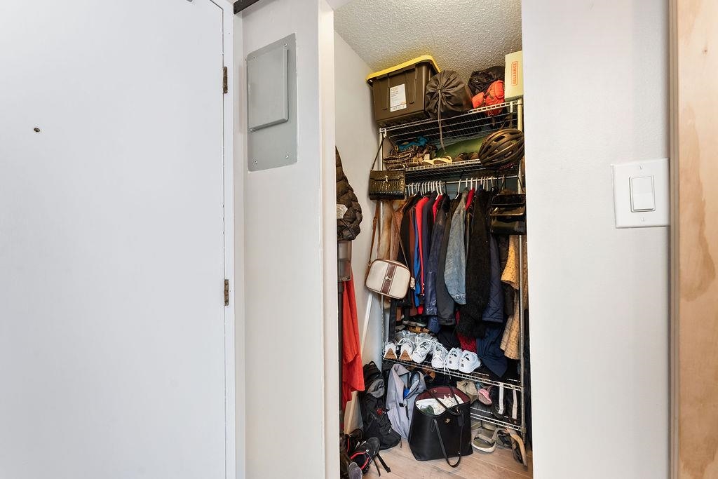 305 440 E 5TH AVENUE Unit: 305