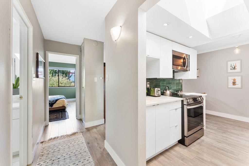 305 440 E 5TH AVENUE Unit: 305