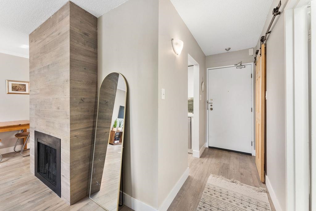 305 440 E 5TH AVENUE Unit: 305