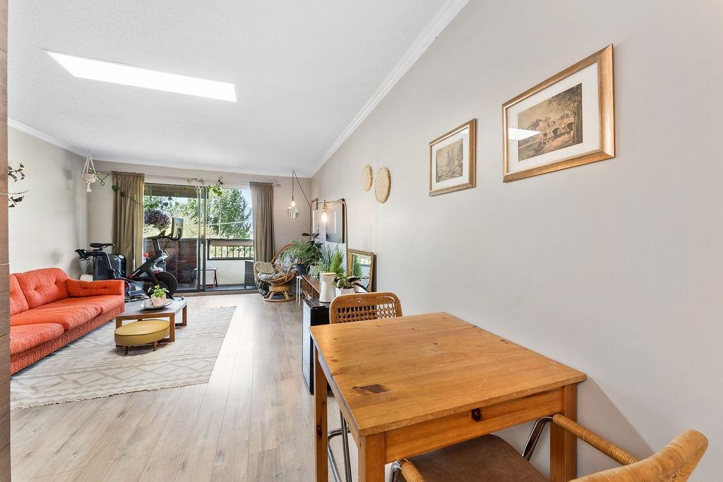 305 440 E 5TH AVENUE Unit: 305