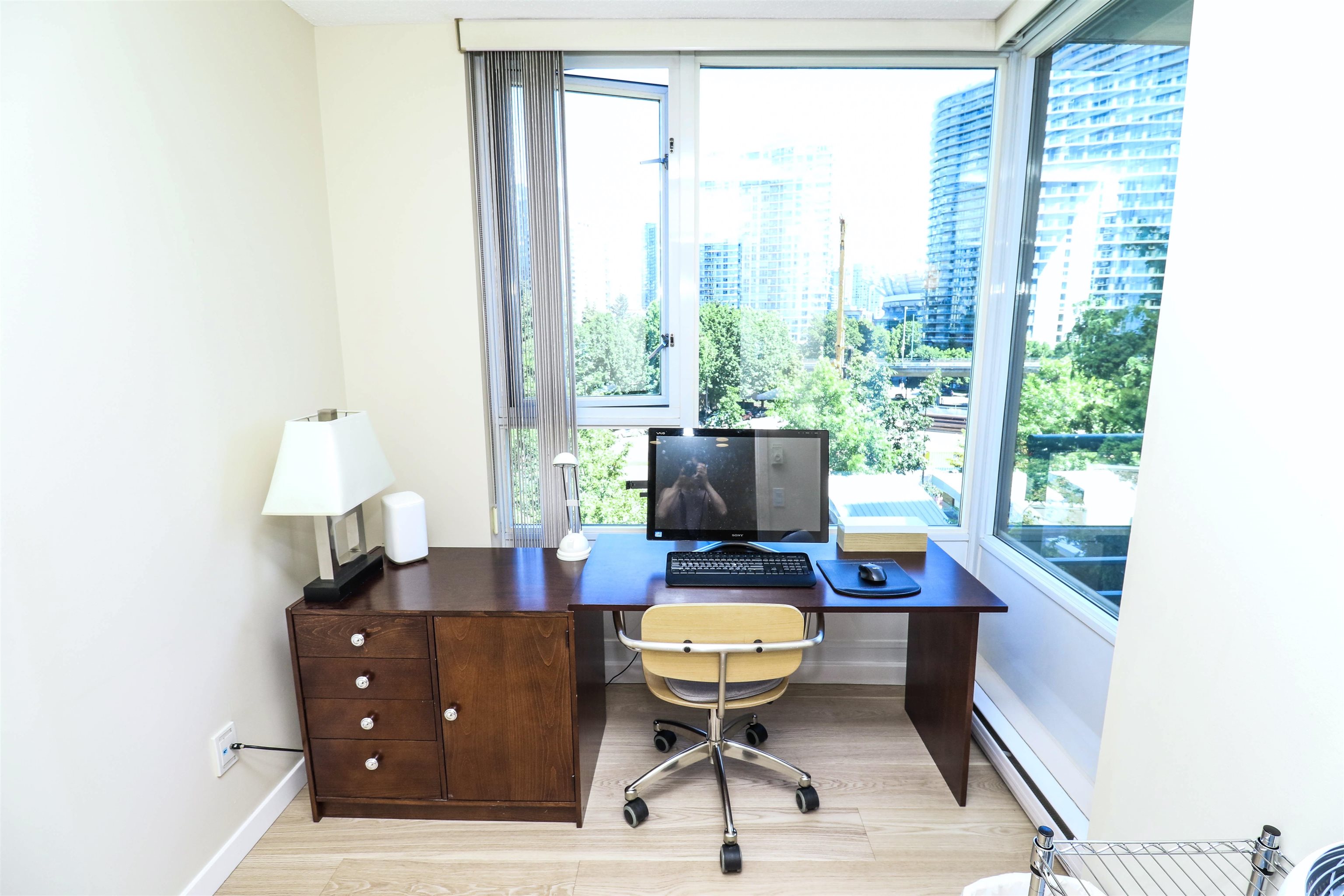 707 1067 MARINASIDE CRESCENT Unit: 707