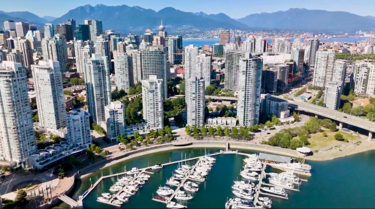 707 1067 MARINASIDE CRESCENT Unit: 707
