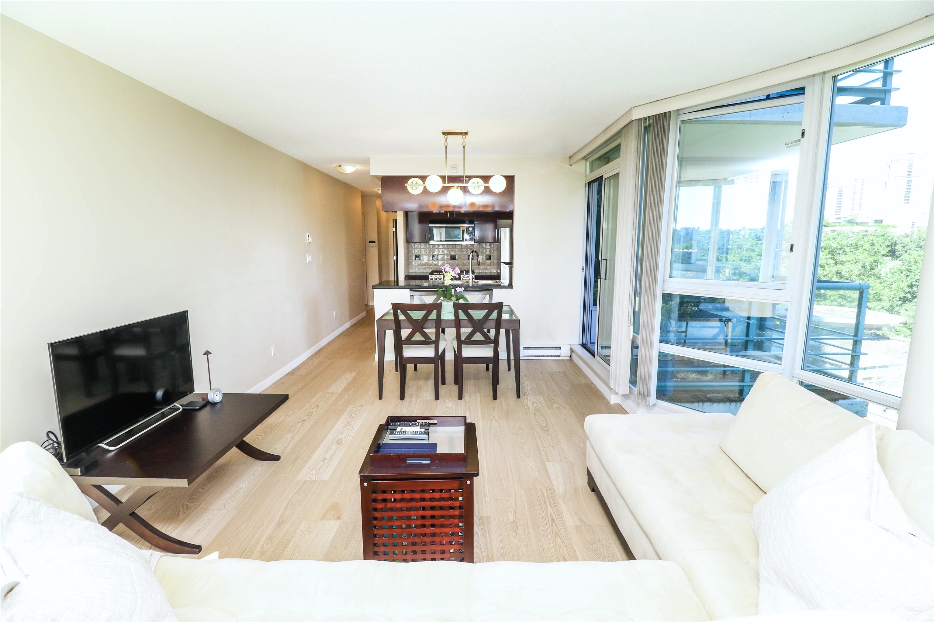 707 1067 MARINASIDE CRESCENT Unit: 707