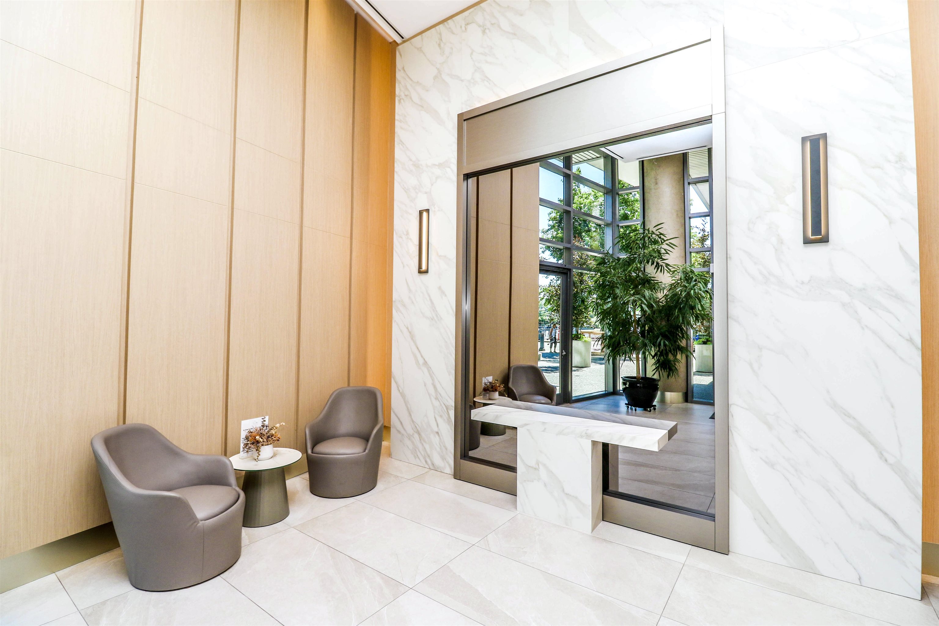 707 1067 MARINASIDE CRESCENT Unit: 707
