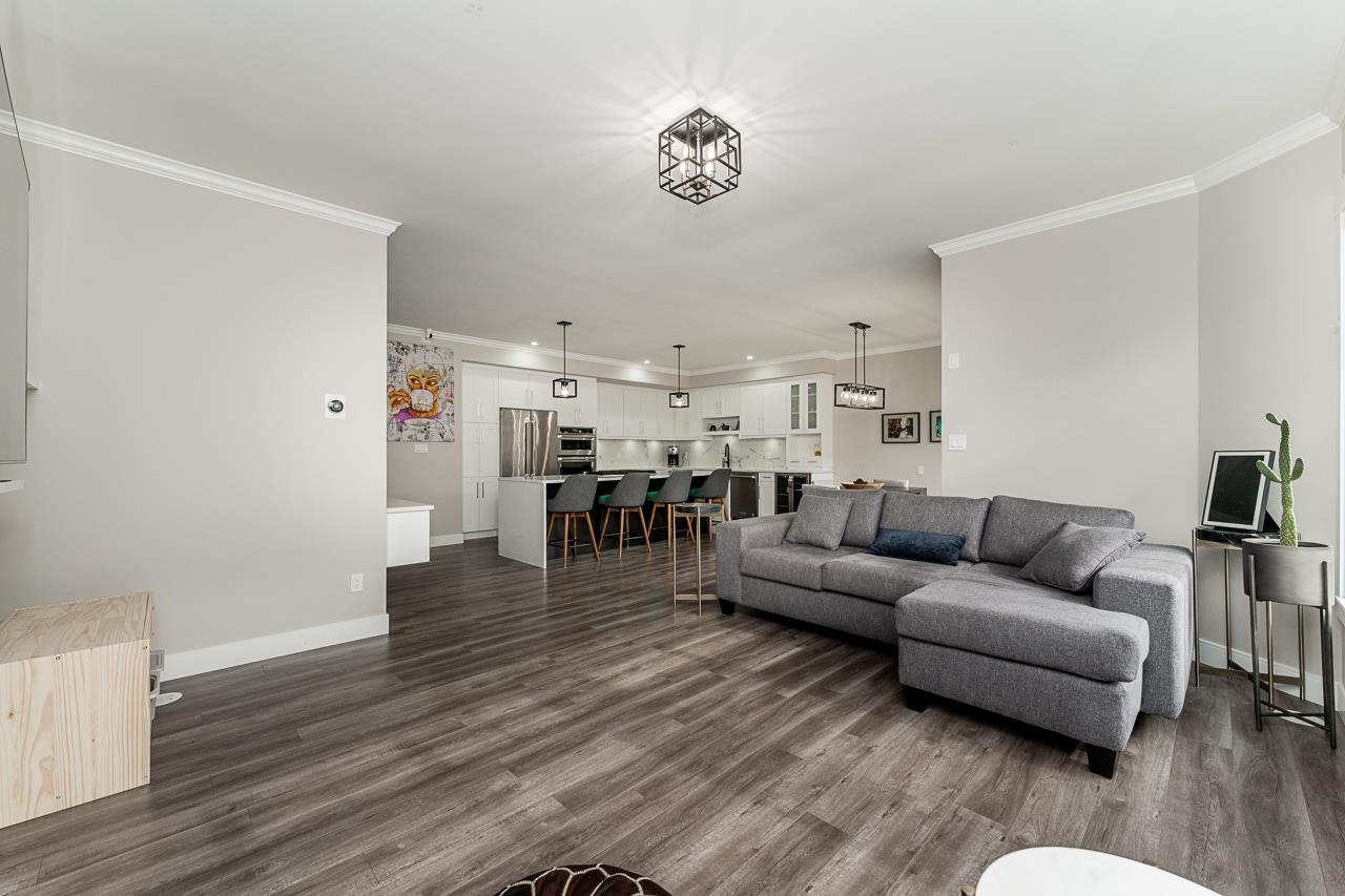 97 17033 FRASER HIGHWAY Unit: 97