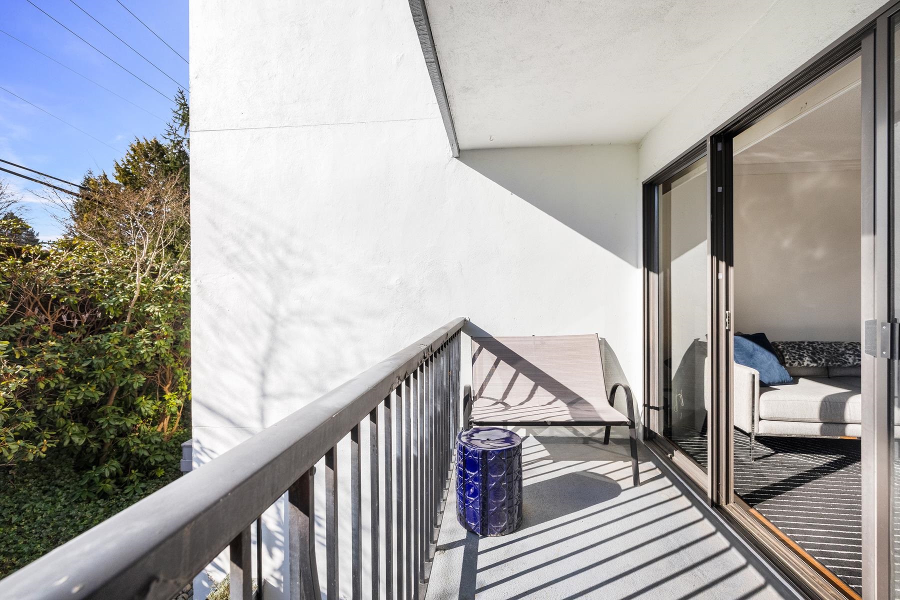 207 444 E 6TH AVENUE Unit: 207