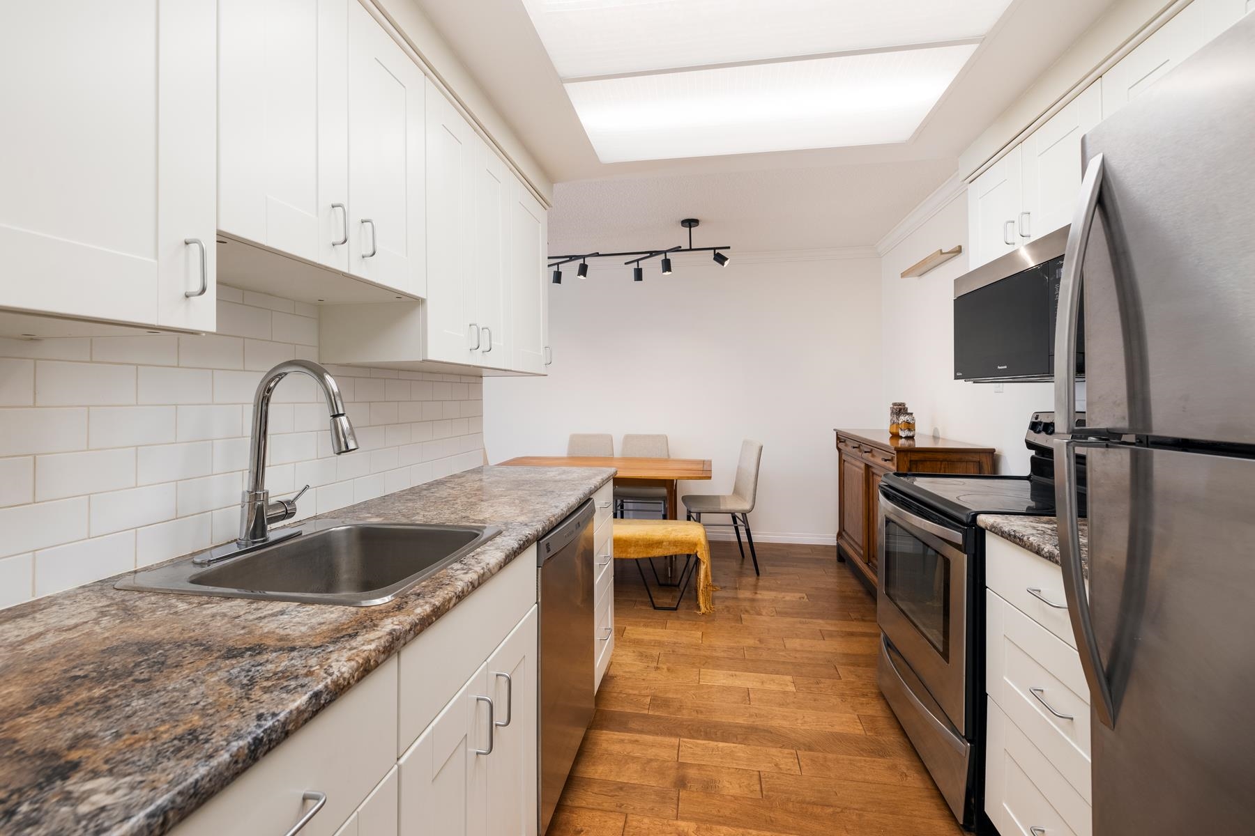 207 444 E 6TH AVENUE Unit: 207
