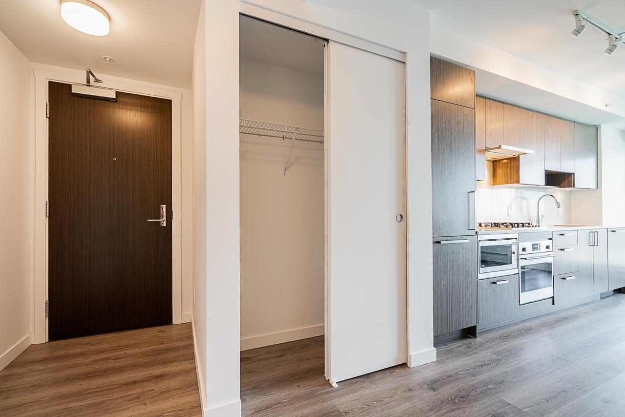 2606 13350 CENTRAL AVENUE Unit: 2606
