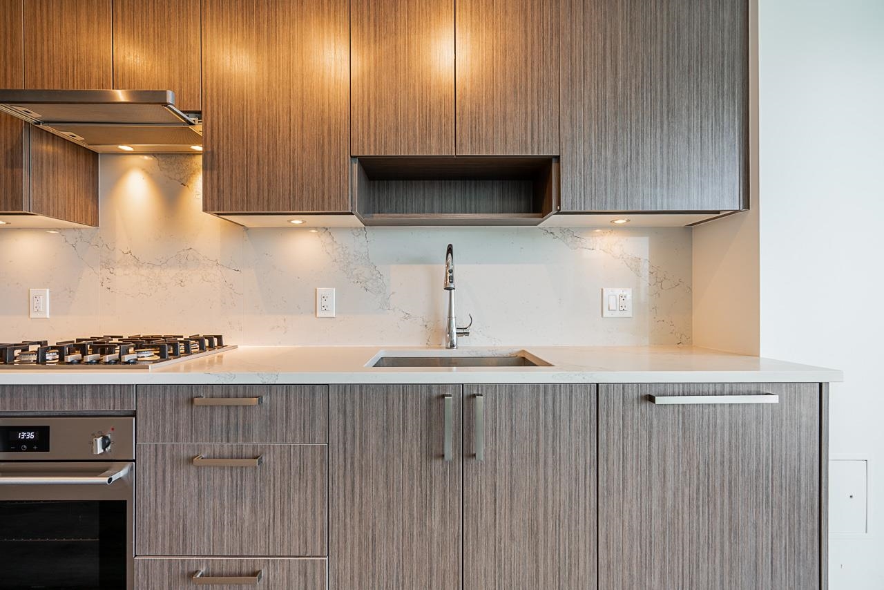 2606 13350 CENTRAL AVENUE Unit: 2606