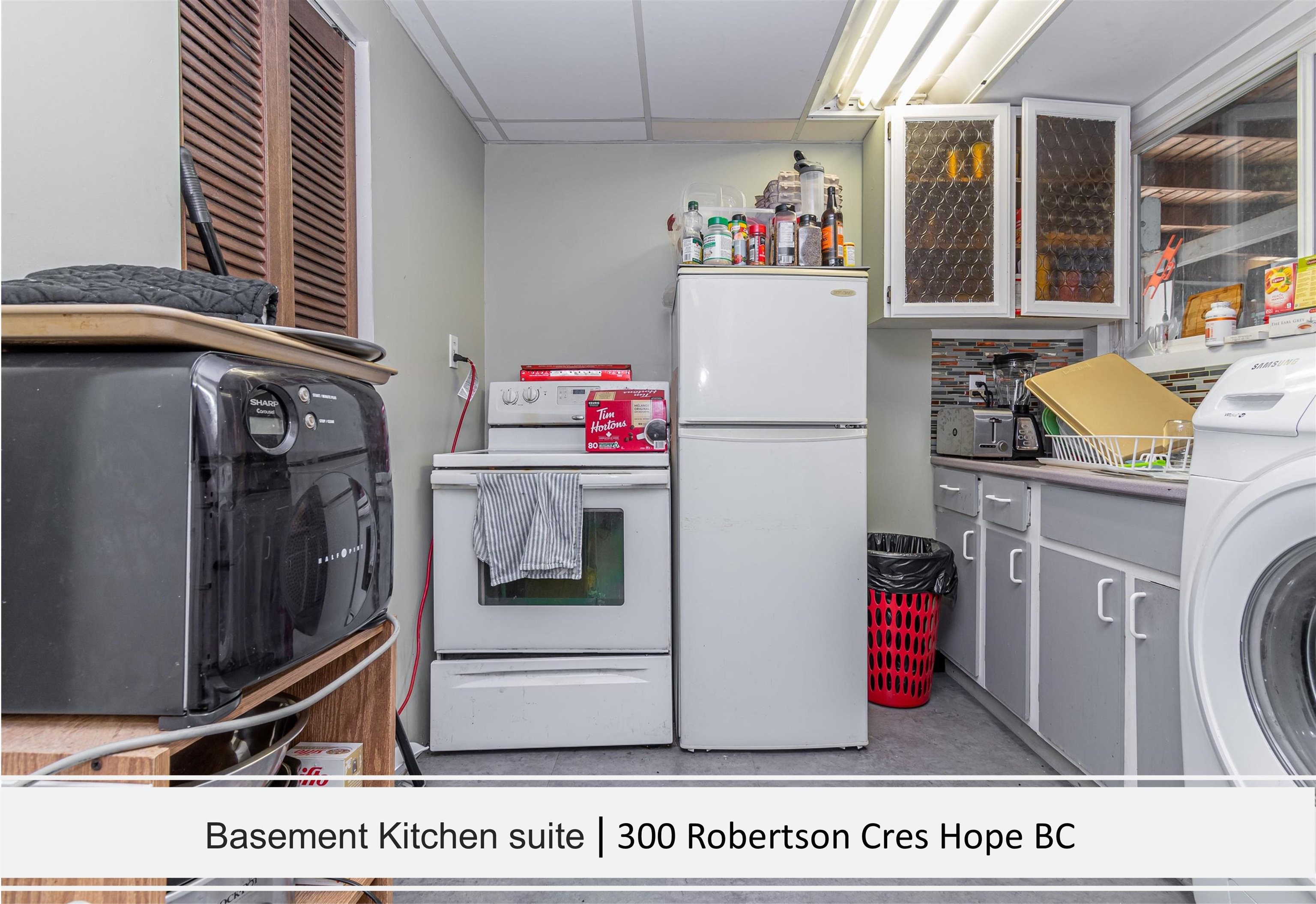 300 ROBERTSON CRESCENT
