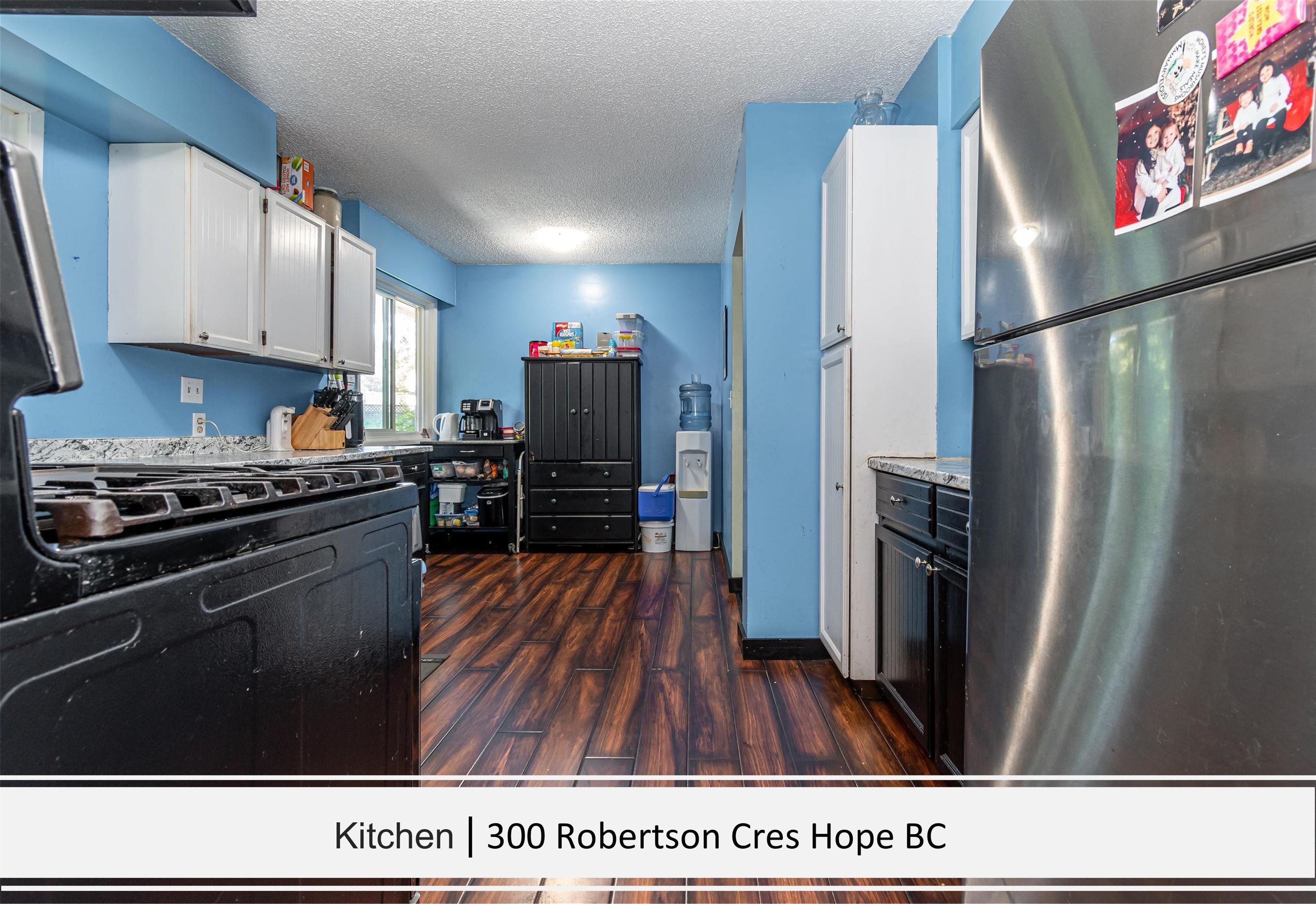 300 ROBERTSON CRESCENT