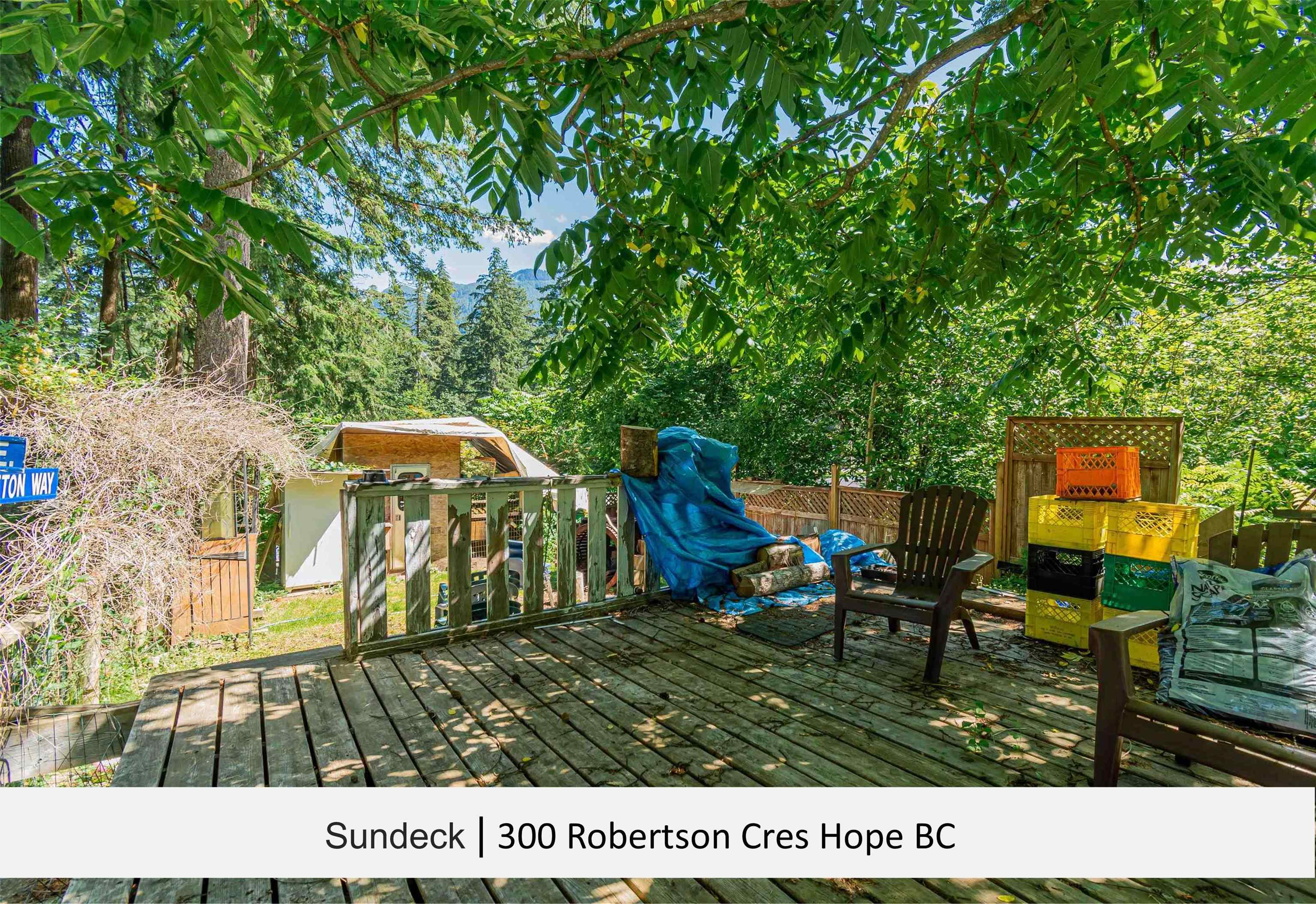 300 ROBERTSON CRESCENT