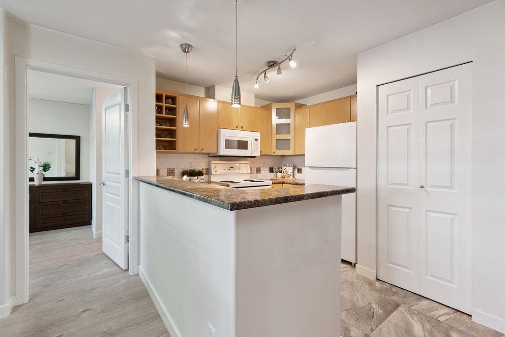 109 3122 ST JOHNS STREET Unit: 109