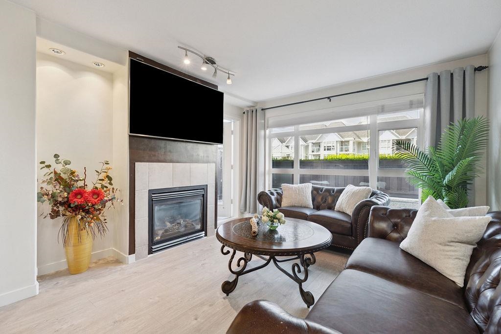 109 3122 ST JOHNS STREET Unit: 109