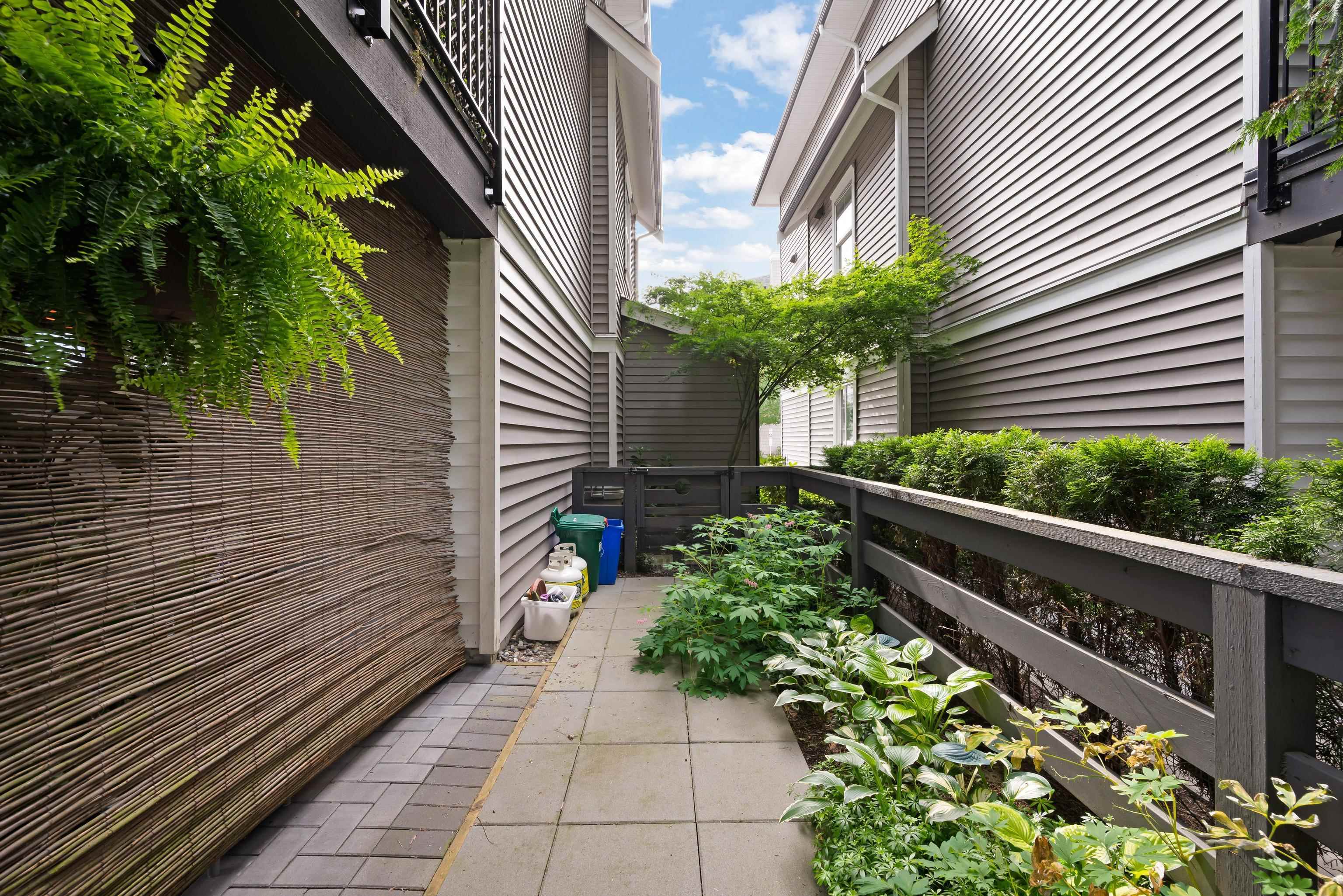 24 19696 HAMMOND ROAD Unit: 24