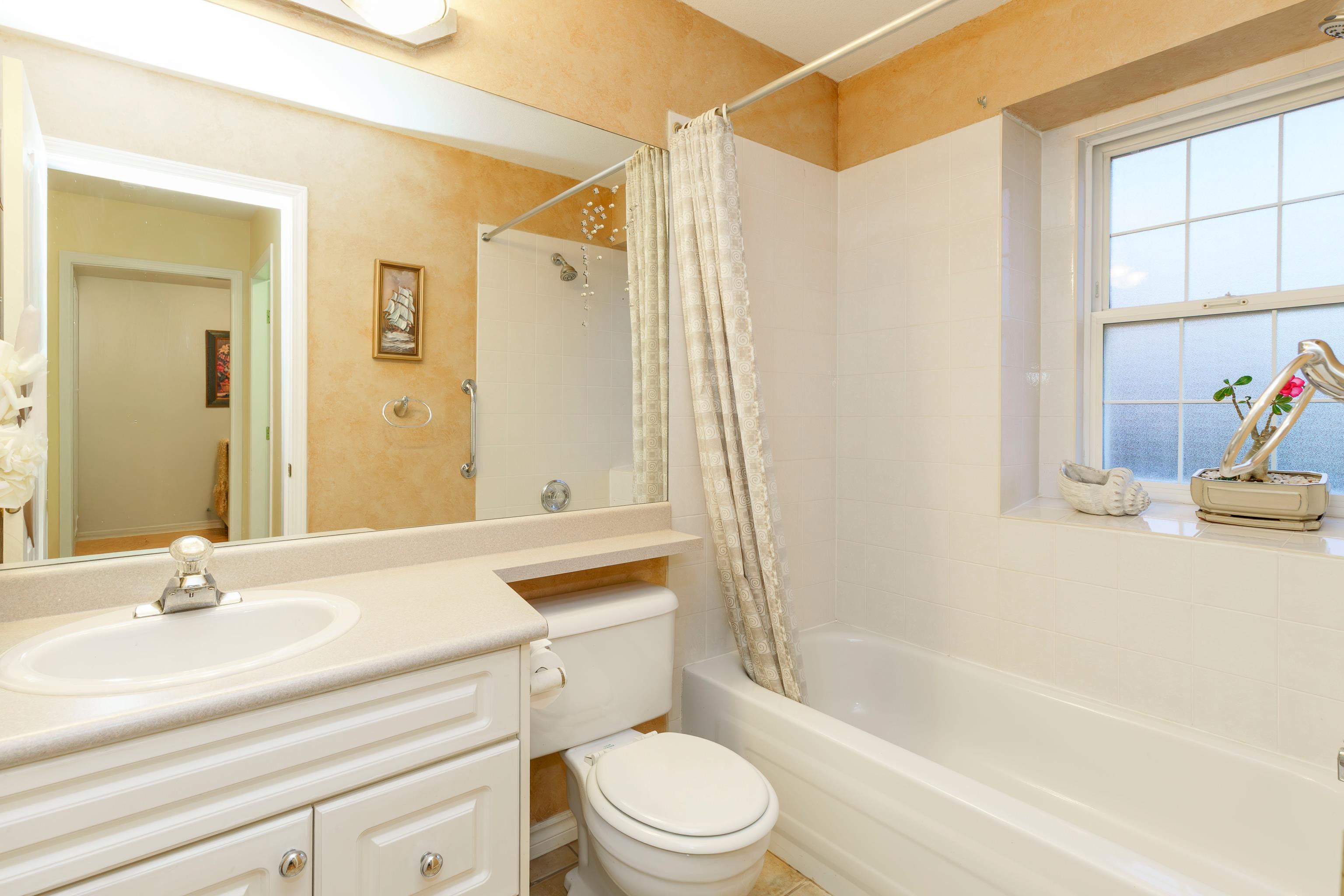 5 12070 216 STREET Unit: 5