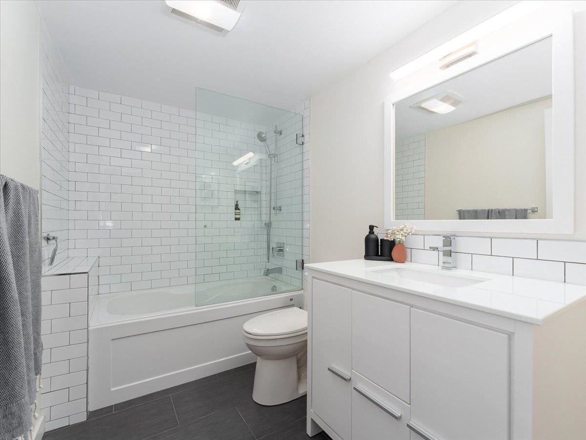 304 1385 DRAYCOTT ROAD Unit: 304