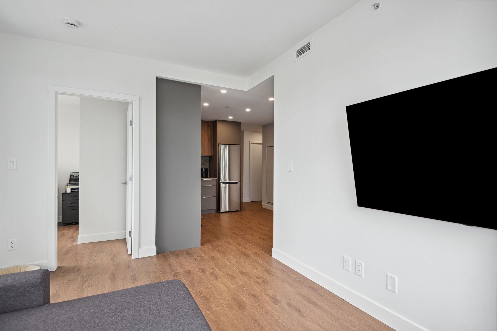1709 13387 OLD YALE ROAD Unit: 1709