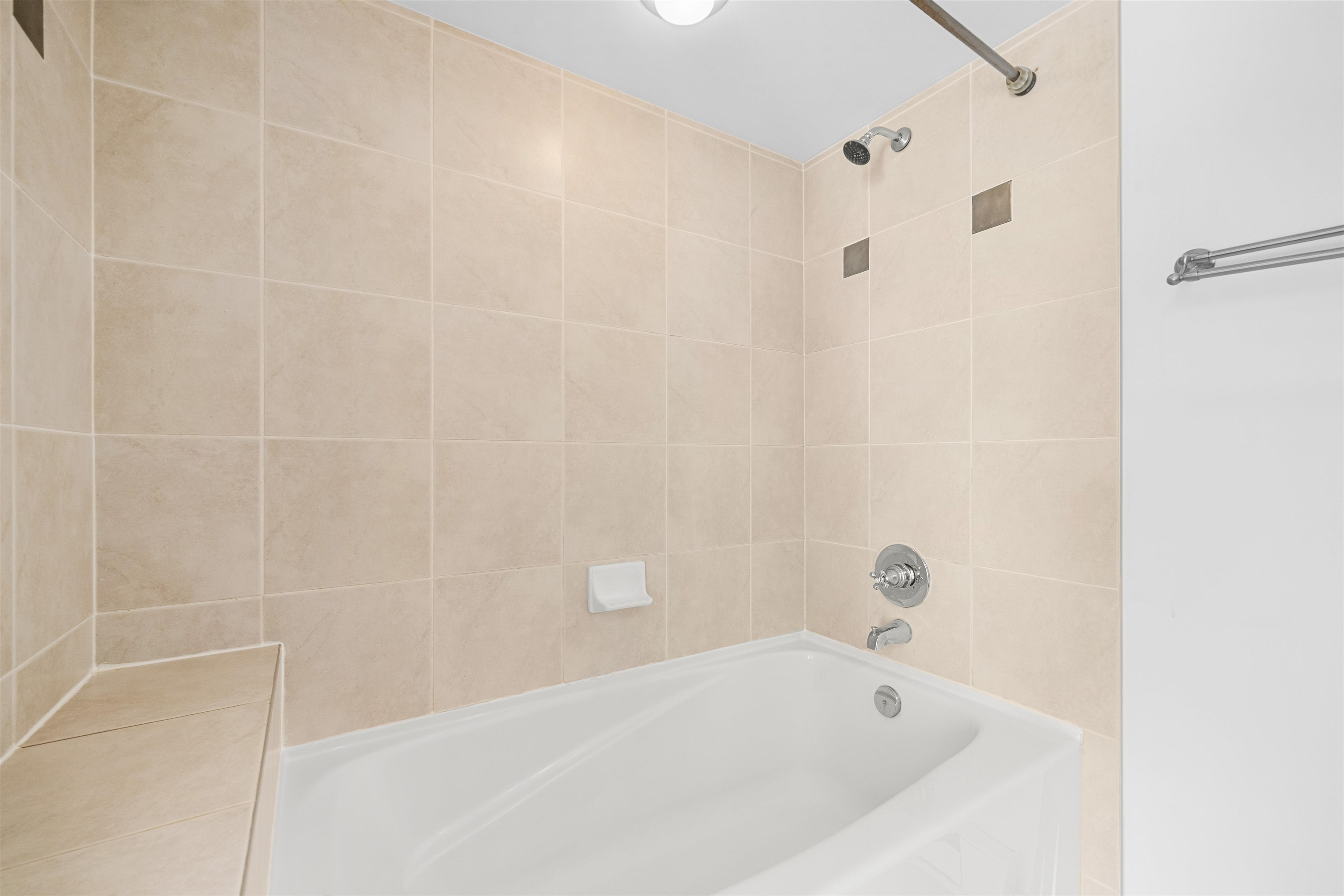 TH8 989 RICHARDS STREET Unit: TH8
