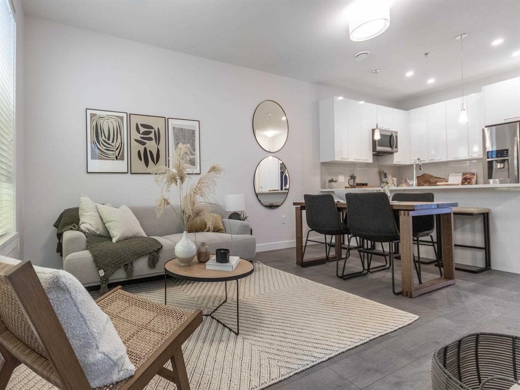 320 33886 PINE STREET AVENUE Unit: 320