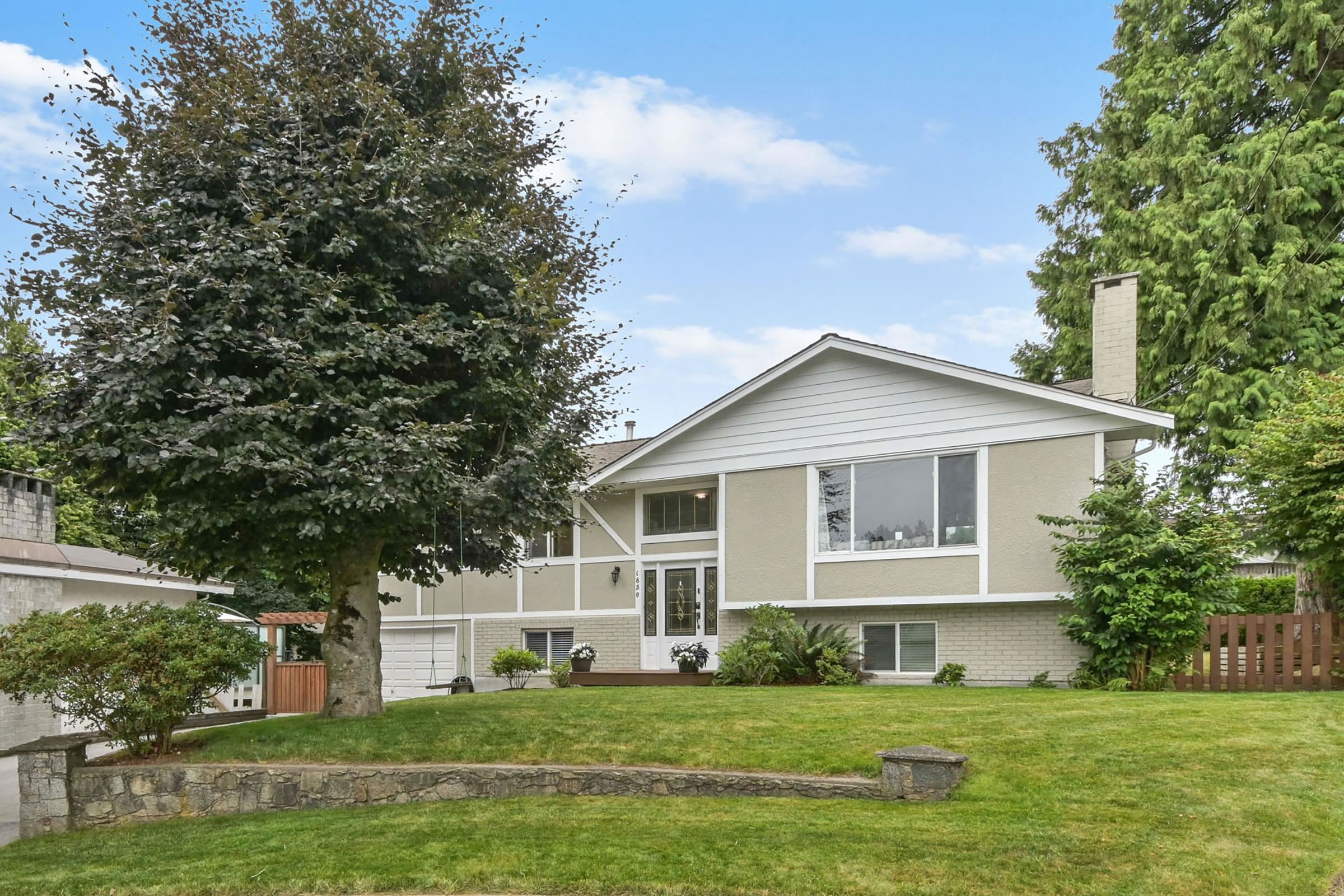 1850 SINCLAIR PLACE