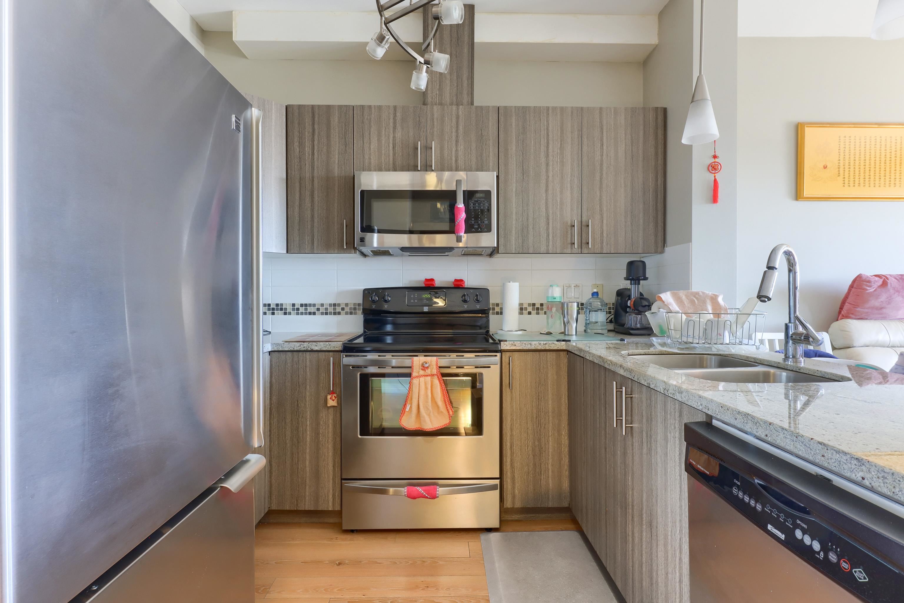 PH1 7738 EDMONDS STREET Unit: PH1