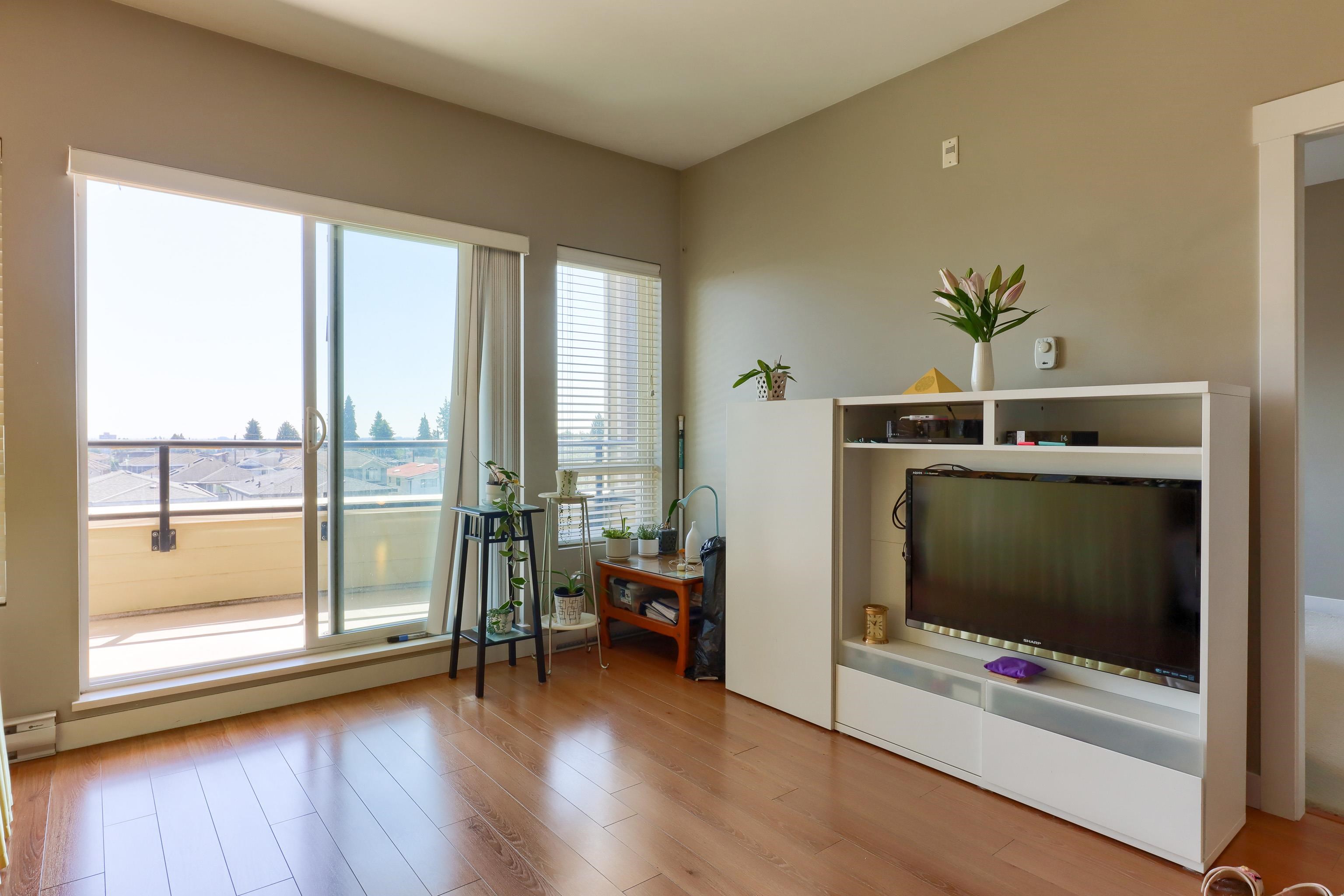 PH1 7738 EDMONDS STREET Unit: PH1