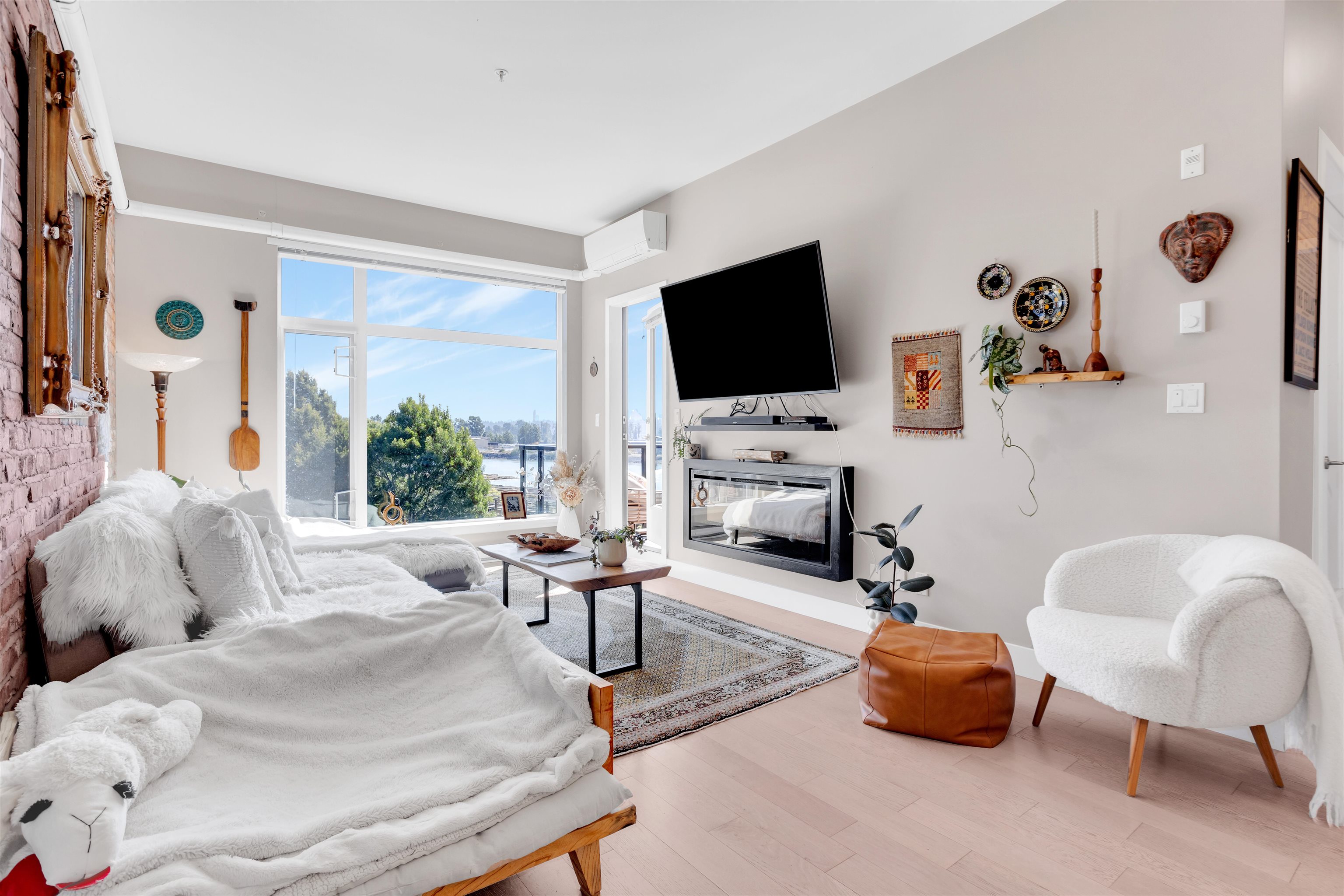 308 260 SALTER STREET Unit: 308
