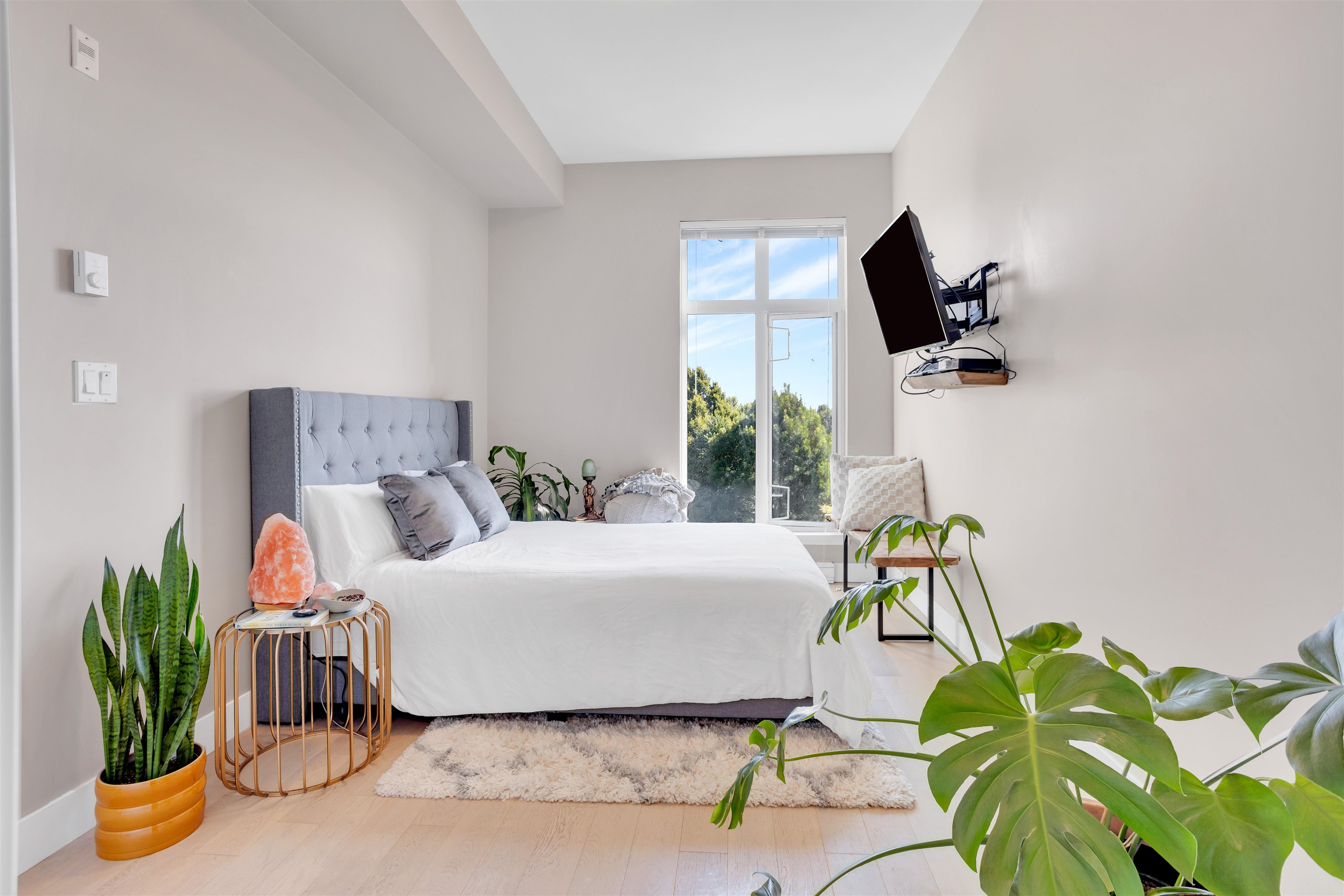 308 260 SALTER STREET Unit: 308