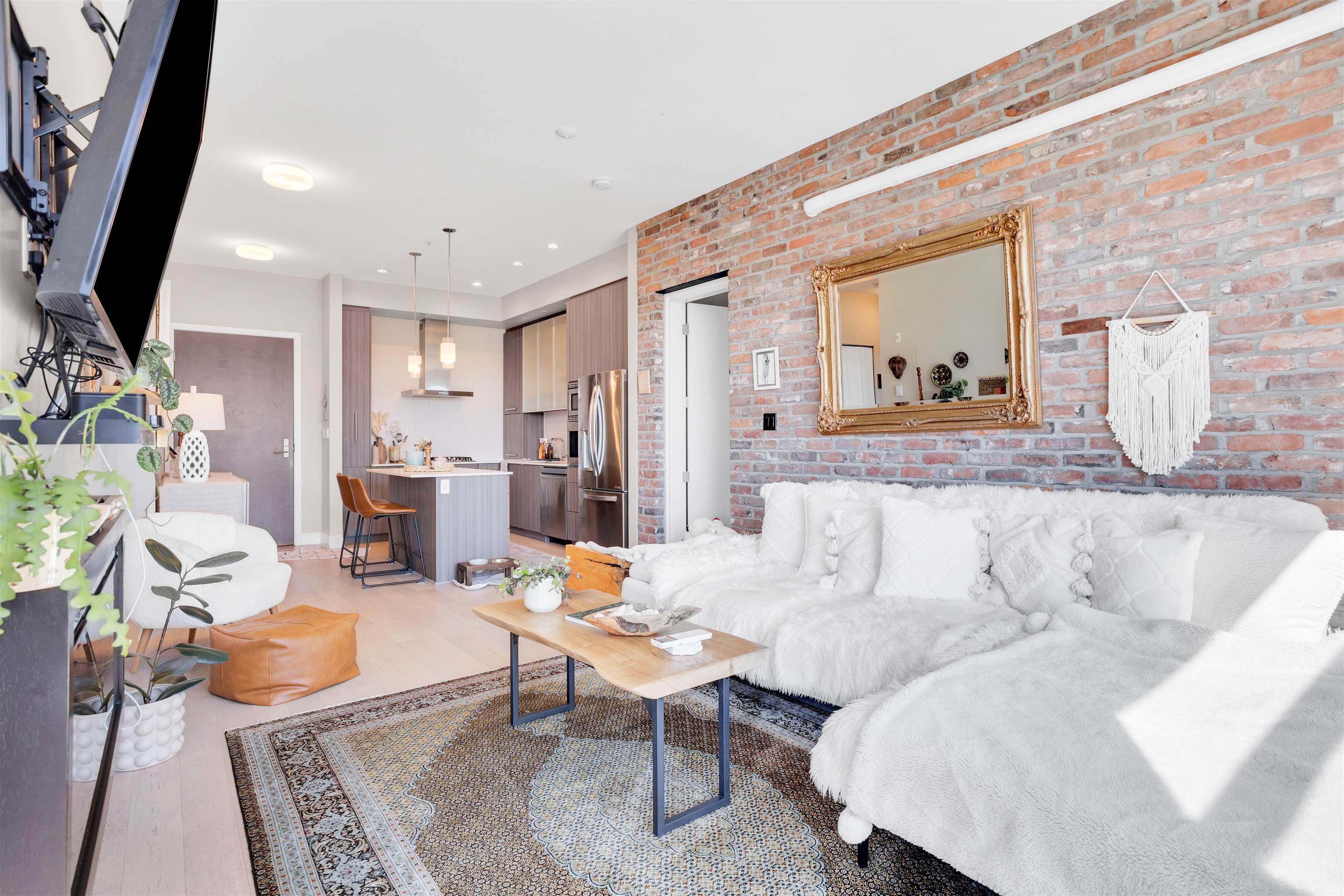 308 260 SALTER STREET Unit: 308