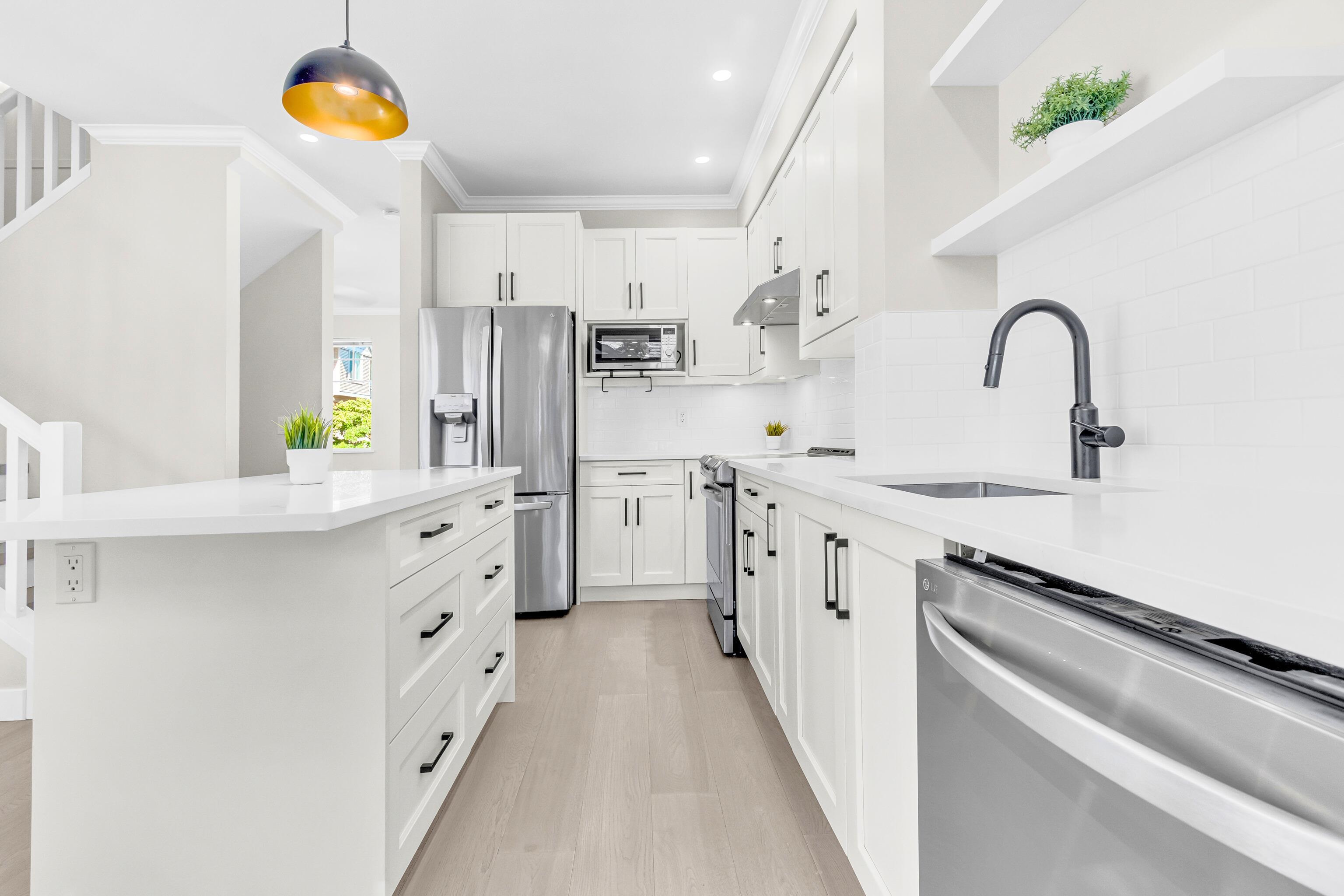13 8383 159 STREET Unit: 13