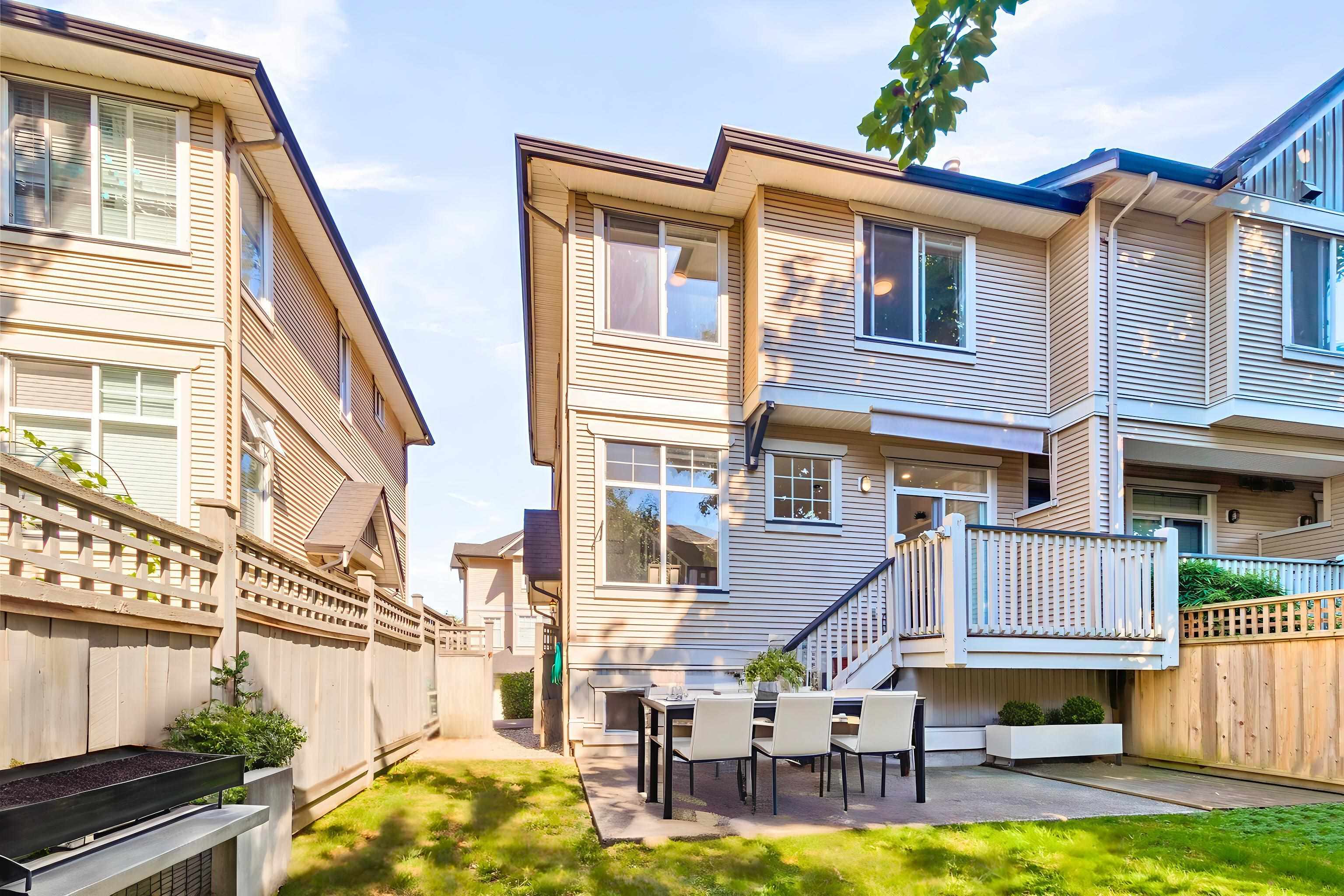 13 8383 159 STREET Unit: 13