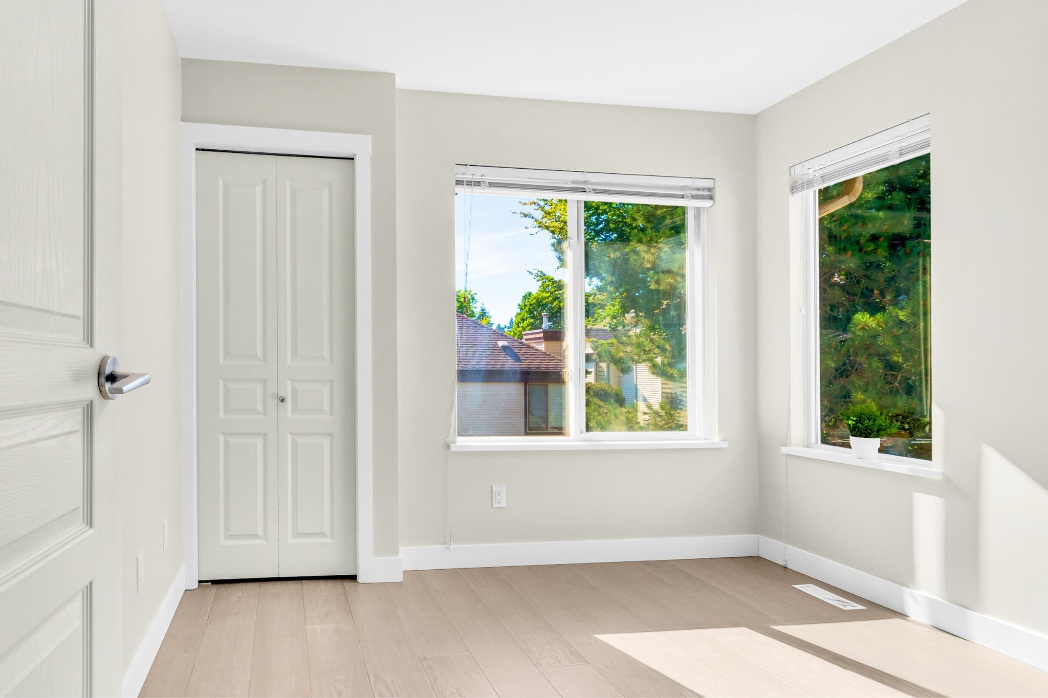 13 8383 159 STREET Unit: 13