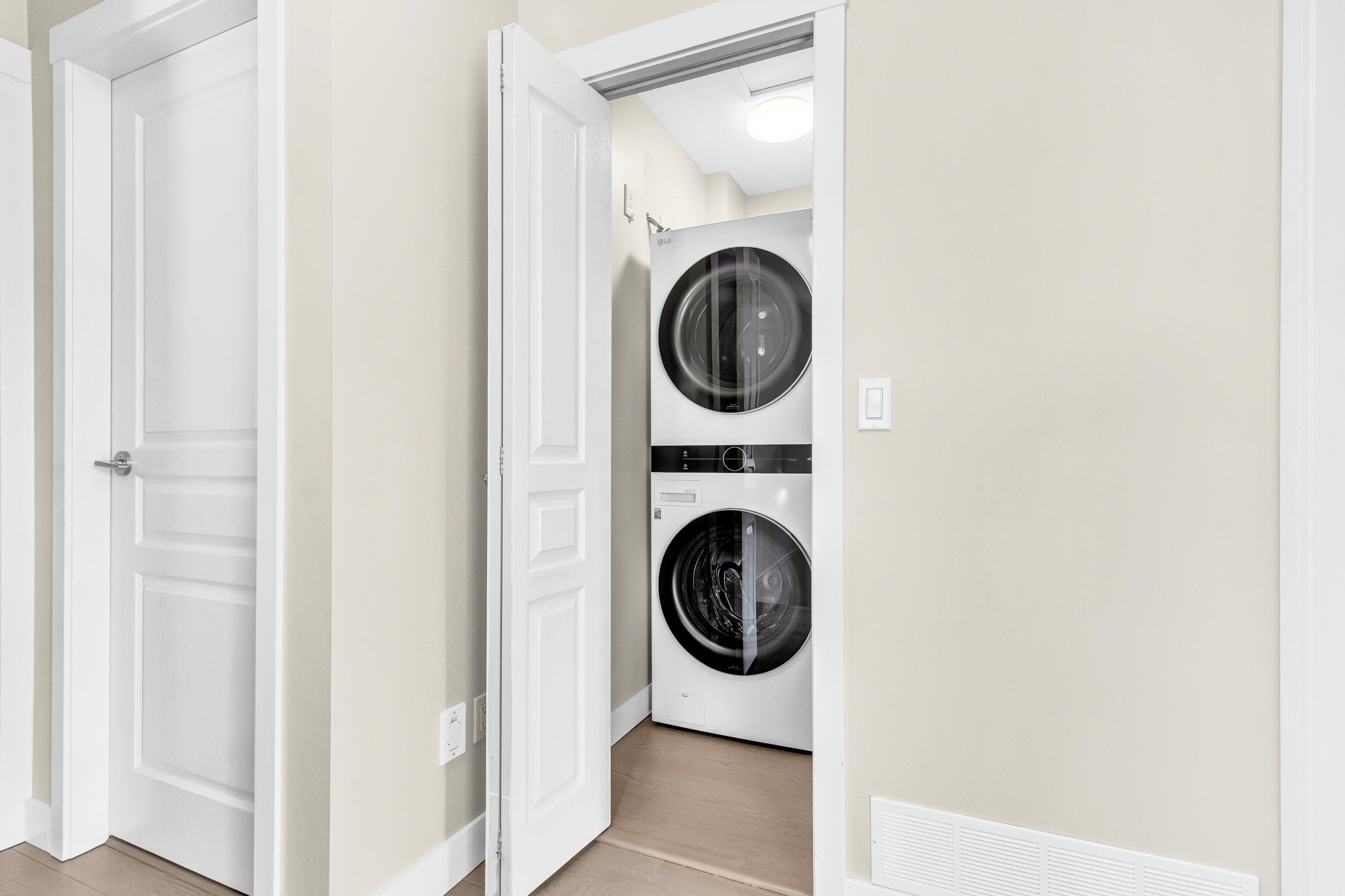13 8383 159 STREET Unit: 13