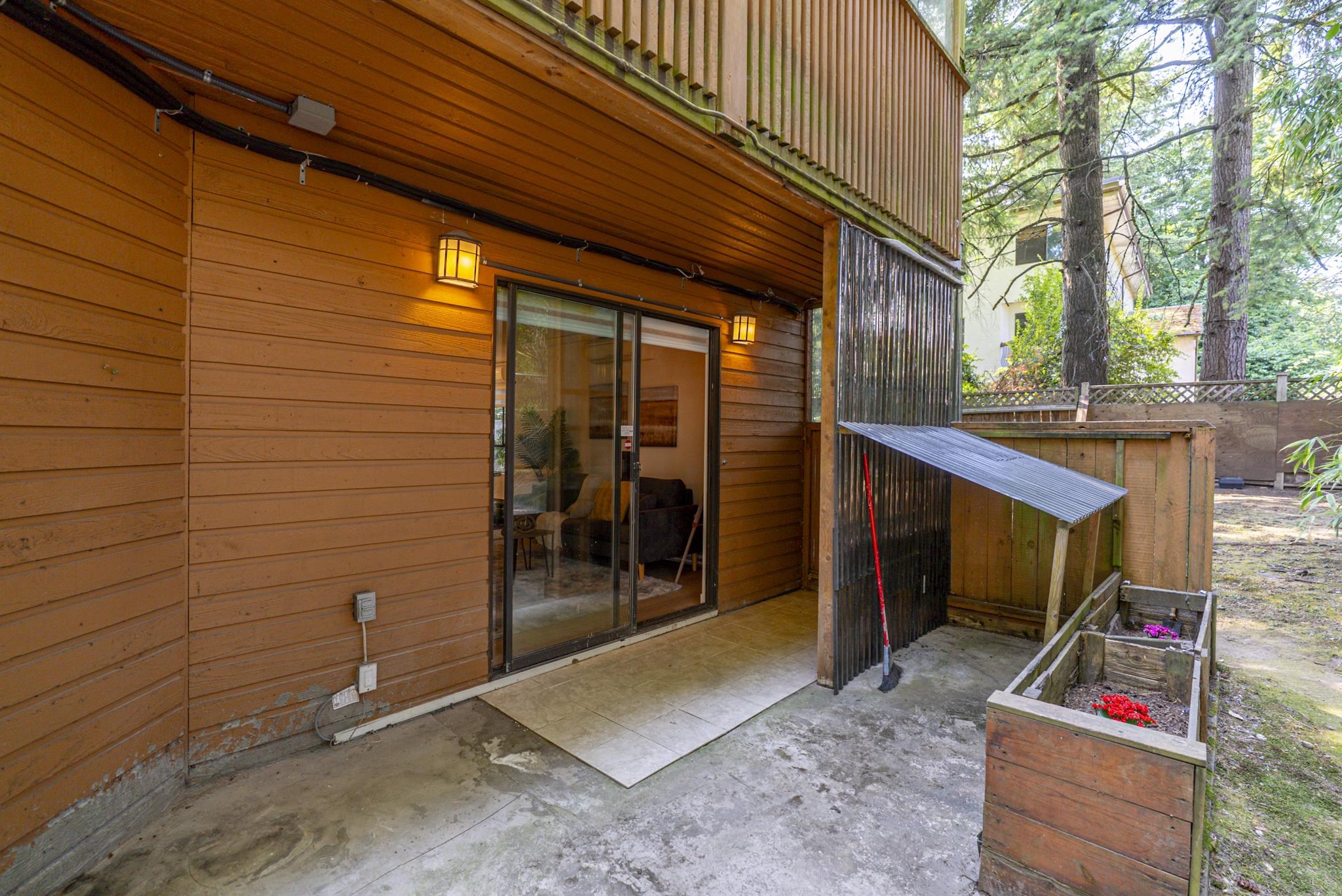 104 7155 134 STREET Unit: 104