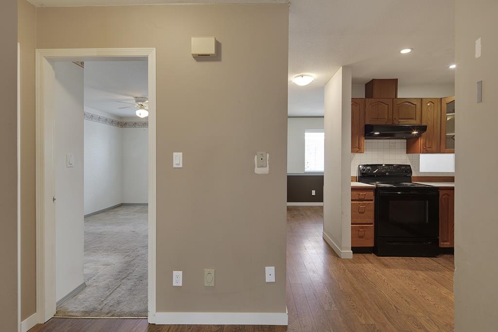 11 23580 DEWDNEY TRUNK ROAD Unit: 11