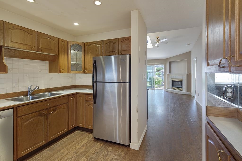 11 23580 DEWDNEY TRUNK ROAD Unit: 11