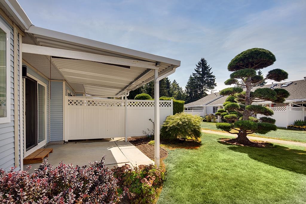 11 23580 DEWDNEY TRUNK ROAD Unit: 11