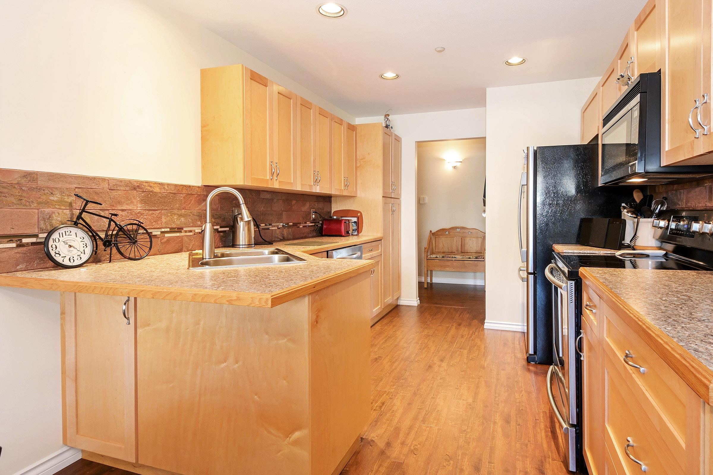 7 19060 FORD ROAD Unit: 7