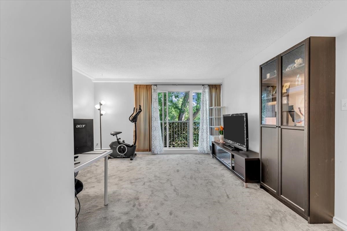 208 7220 LINDSAY ROAD Unit: 208