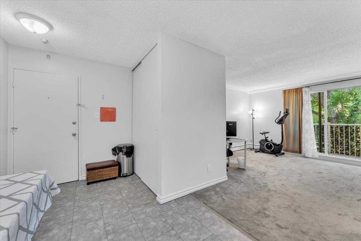 208 7220 LINDSAY ROAD Unit: 208