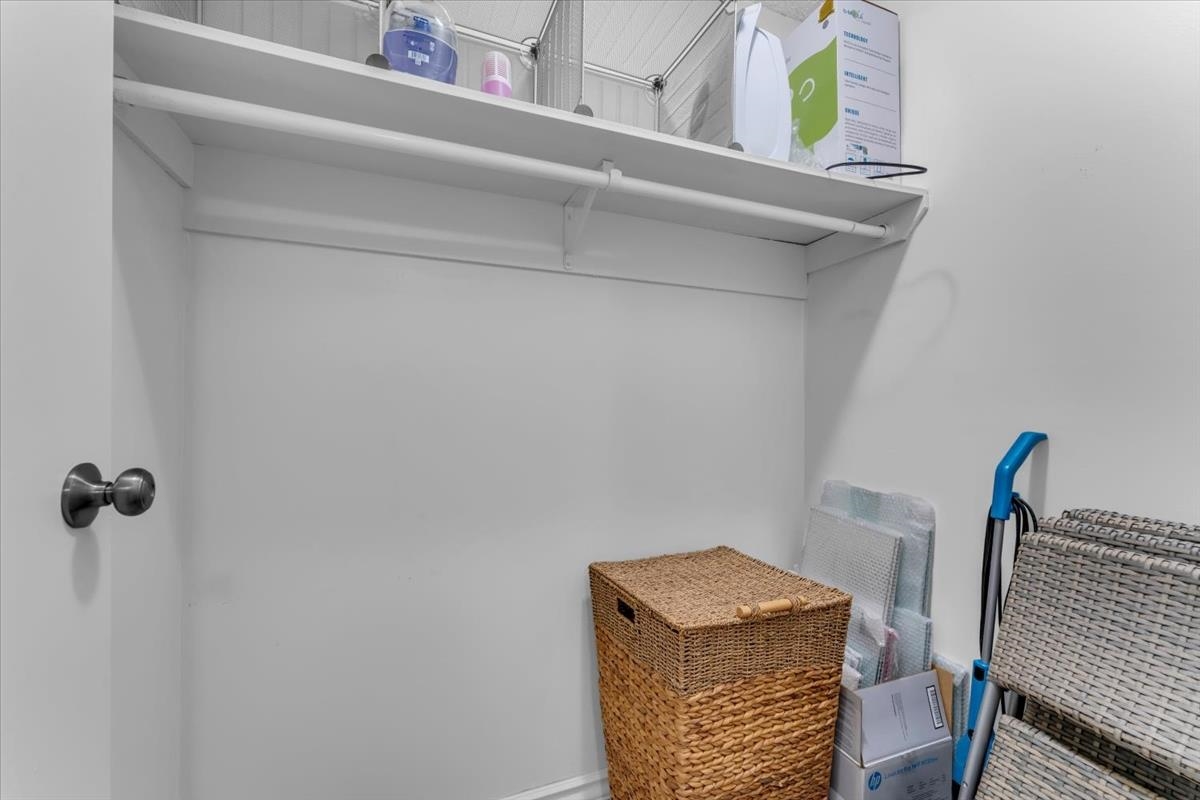 208 7220 LINDSAY ROAD Unit: 208