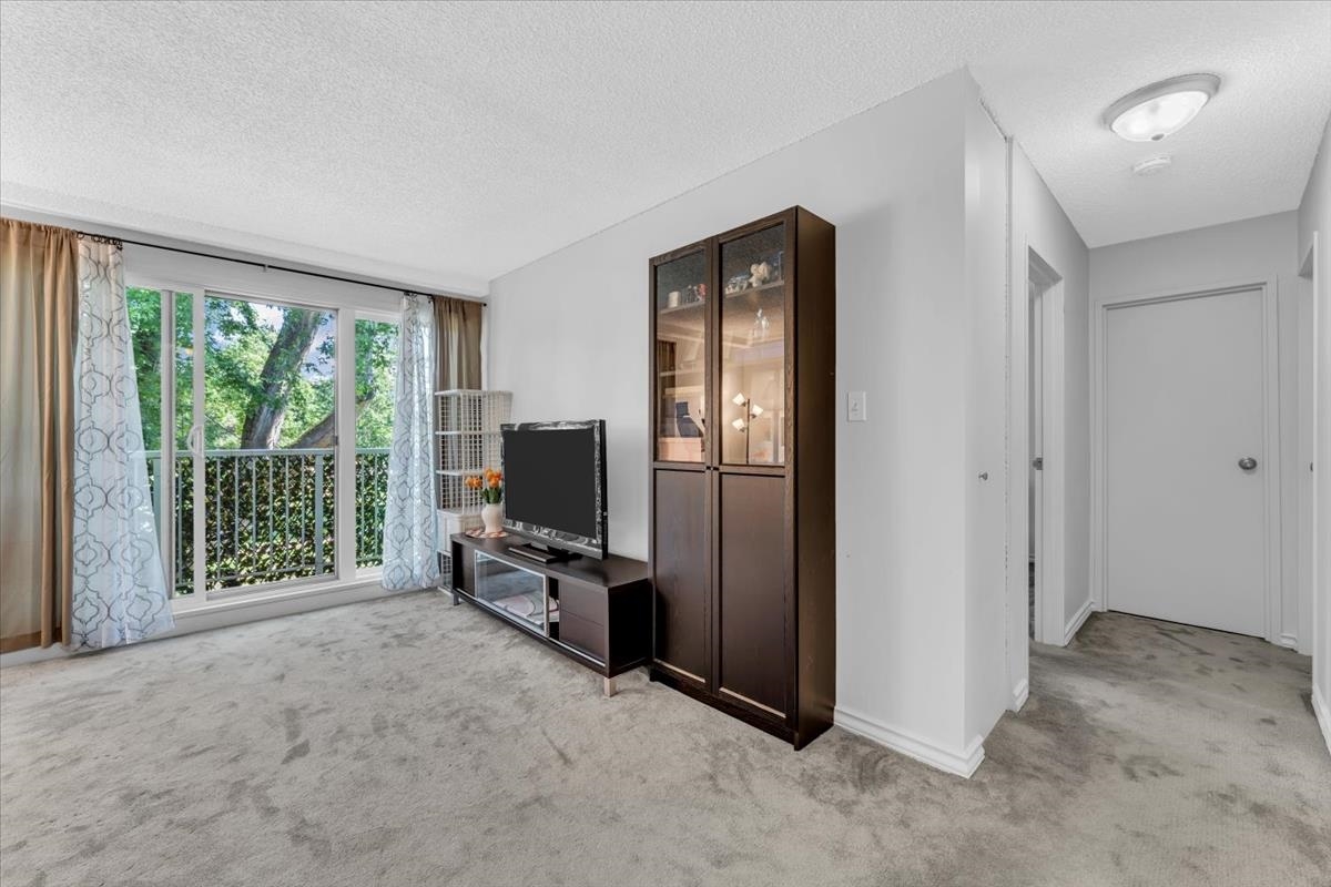 208 7220 LINDSAY ROAD Unit: 208